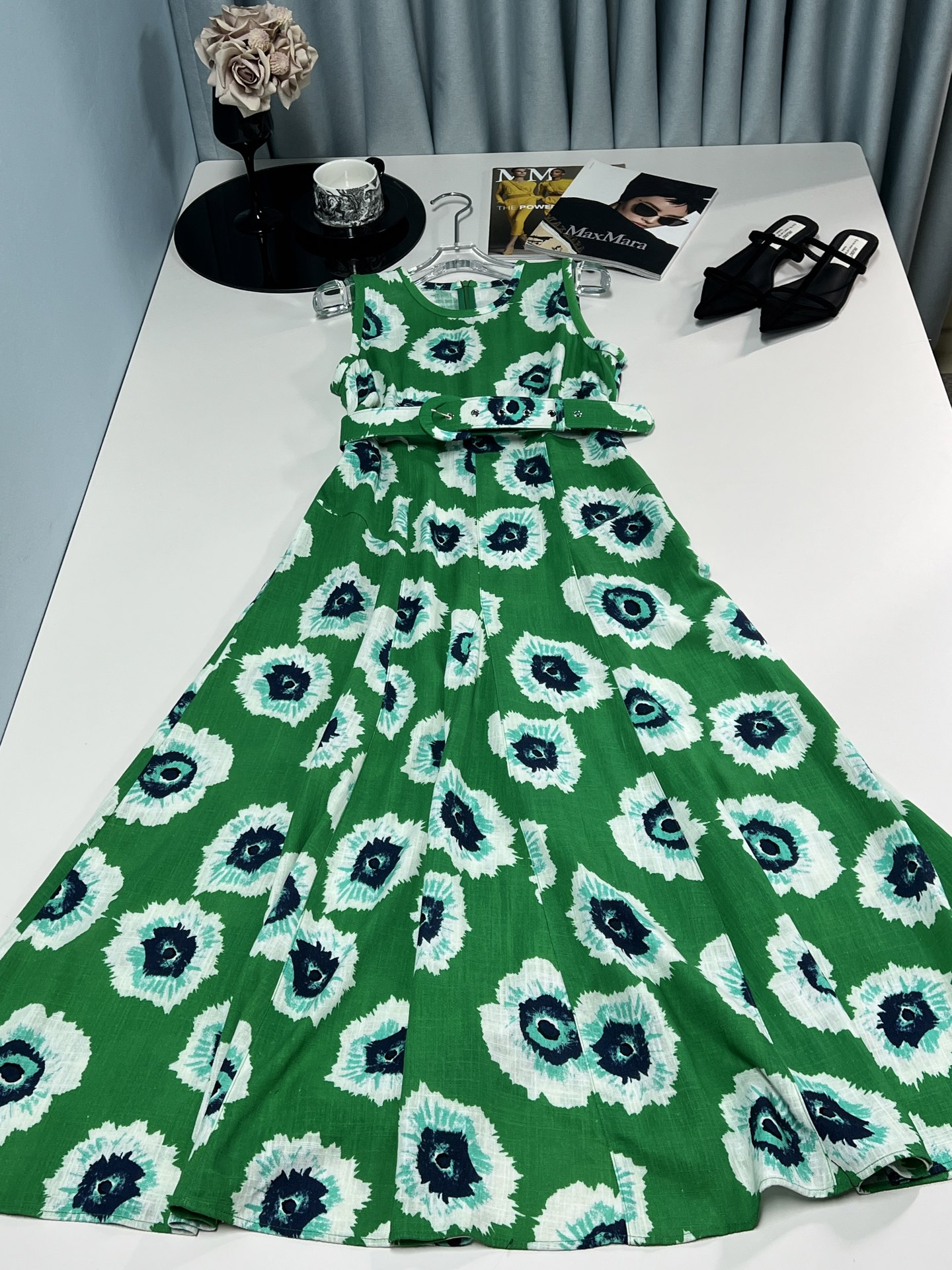 P782 Scavenger Dress: Summer Dream with Fresh Green and Floral Details