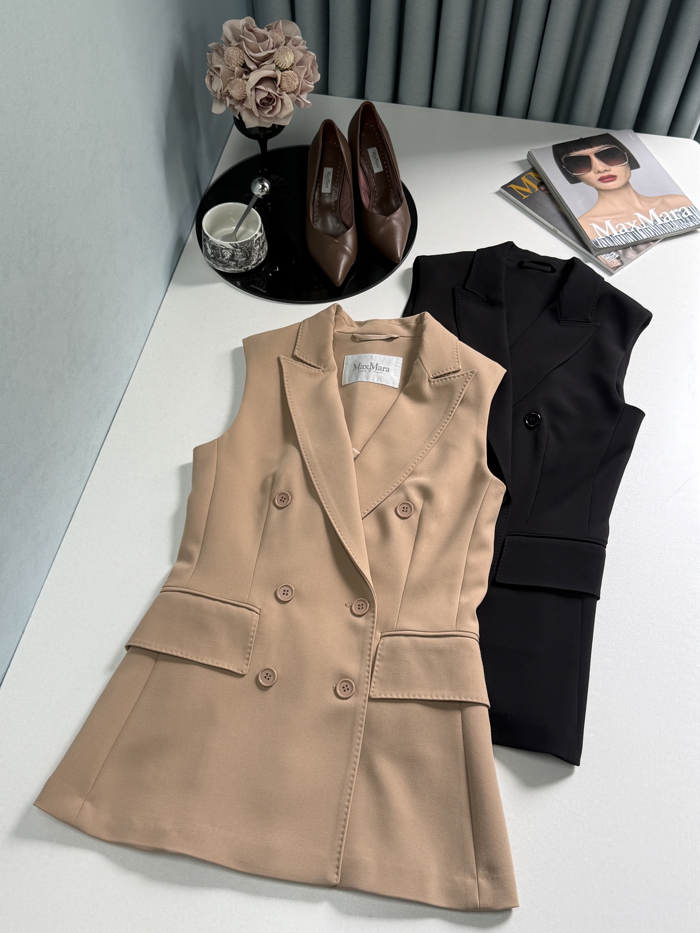 “Custom Wool Suit with Classic Style and Elegant Details in Black Khaki – P960 Collection”