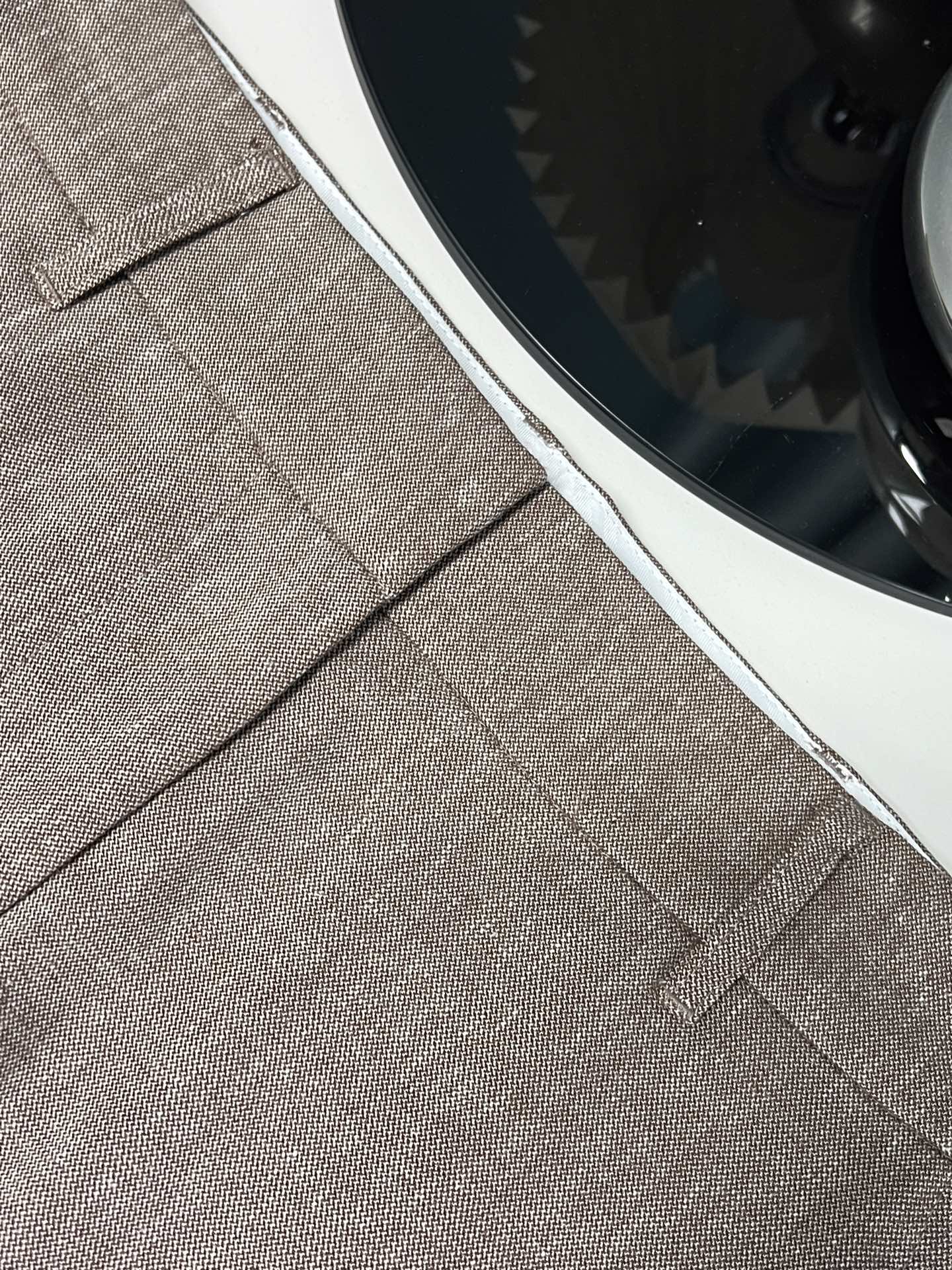 “Fresh and Stylish High-Waisted Straight-Leg Pants for Versatile Occasions in Multiple Sizes” - 图片 5