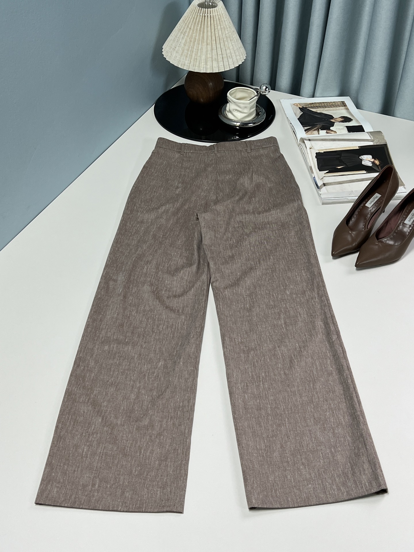 “Fresh and Stylish High-Waisted Straight-Leg Pants for Versatile Occasions in Multiple Sizes” - 图片 7