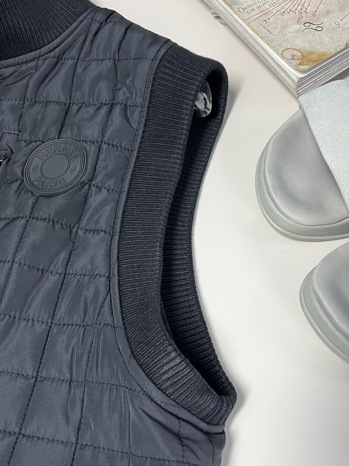 Customizable Herm*s P1080 Dust Bag YB Suit with High-End Details and Street Style – Review & Buying Guide - 图片 4