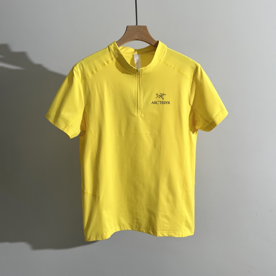 Alternative view of T-Shirt 06872