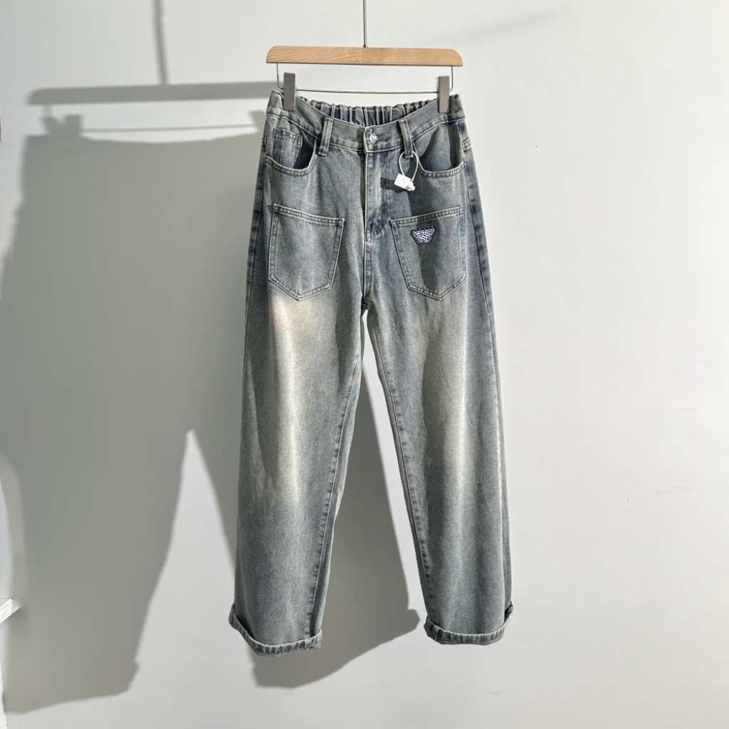 Alternative view of Jeans 00745