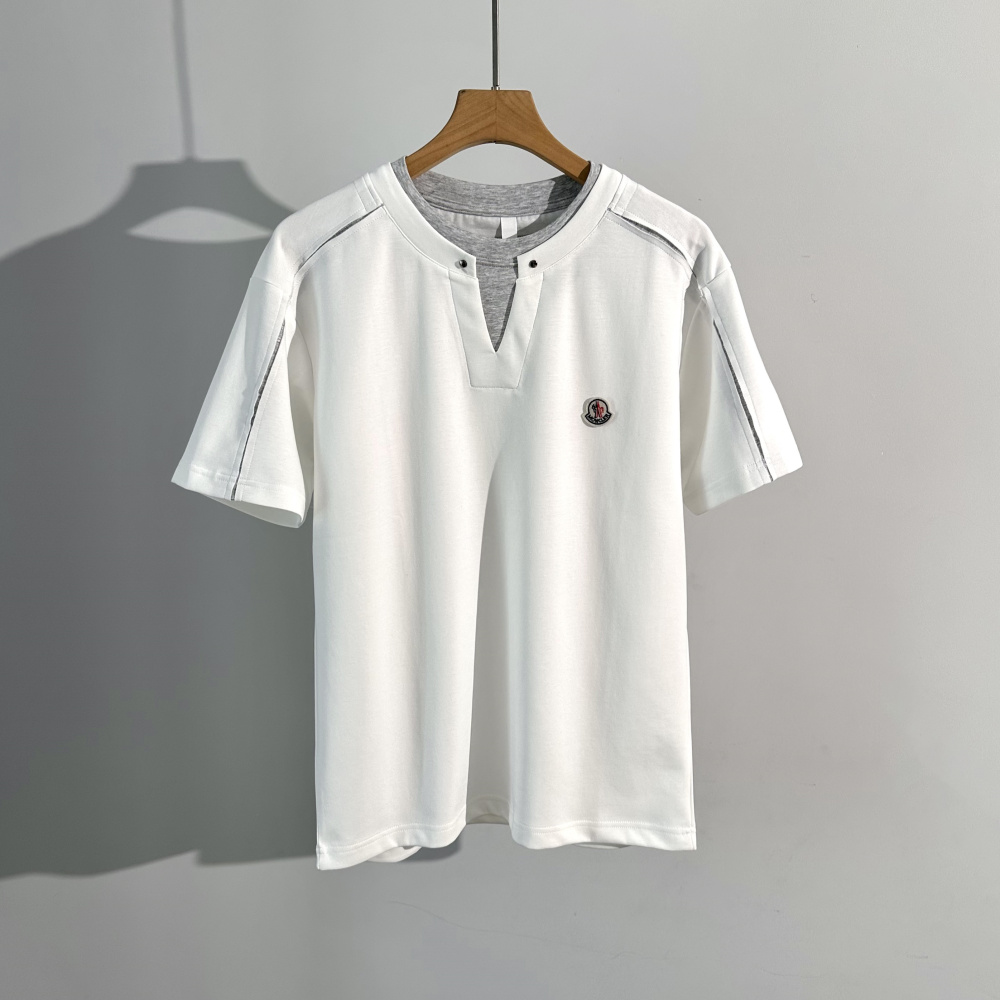 Moncler T-Shirt 02379