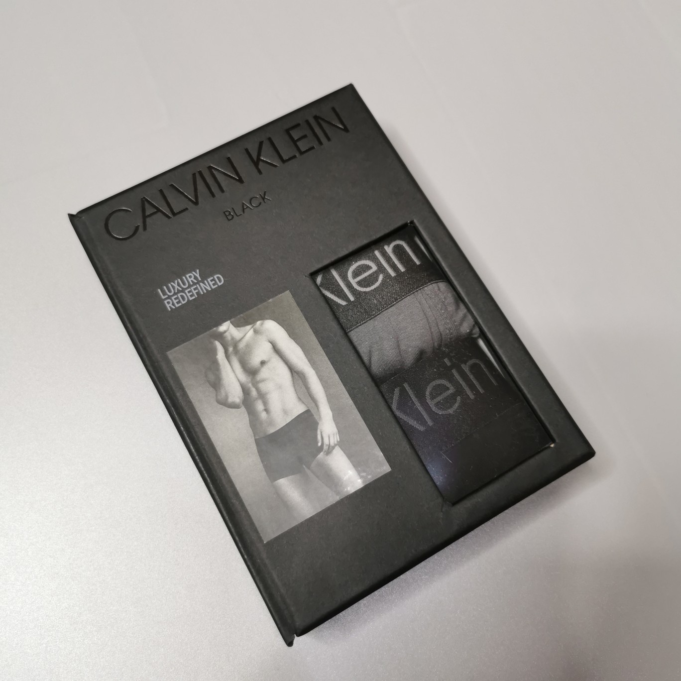 专柜包装同款一盒三条CalvinKlein家族英美发售最新款经典腰间LOGO刺绣设计极品细梳棉材质男士高
