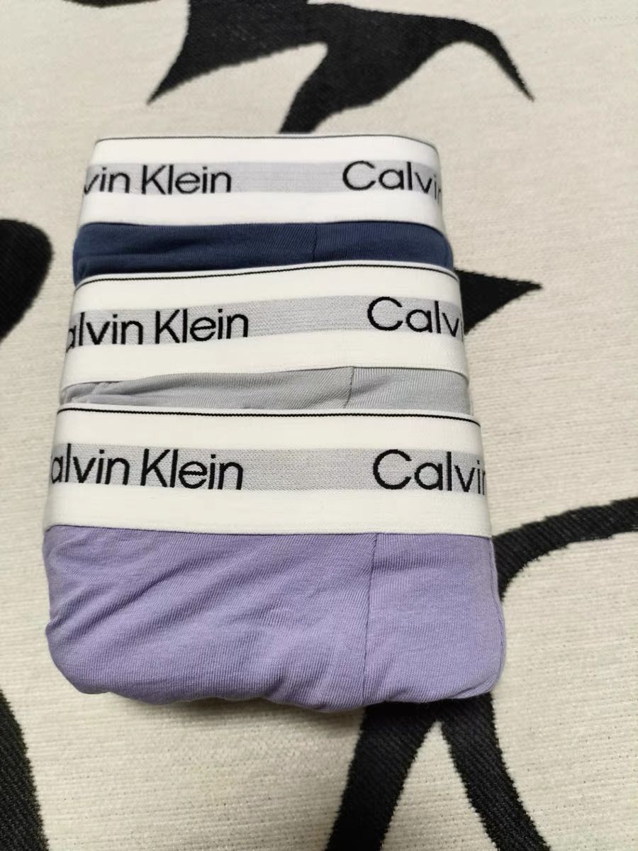 Calvin Klein UnderwearCK循环Logo男士内裤6月新品面料：95%棉，5%氨纶