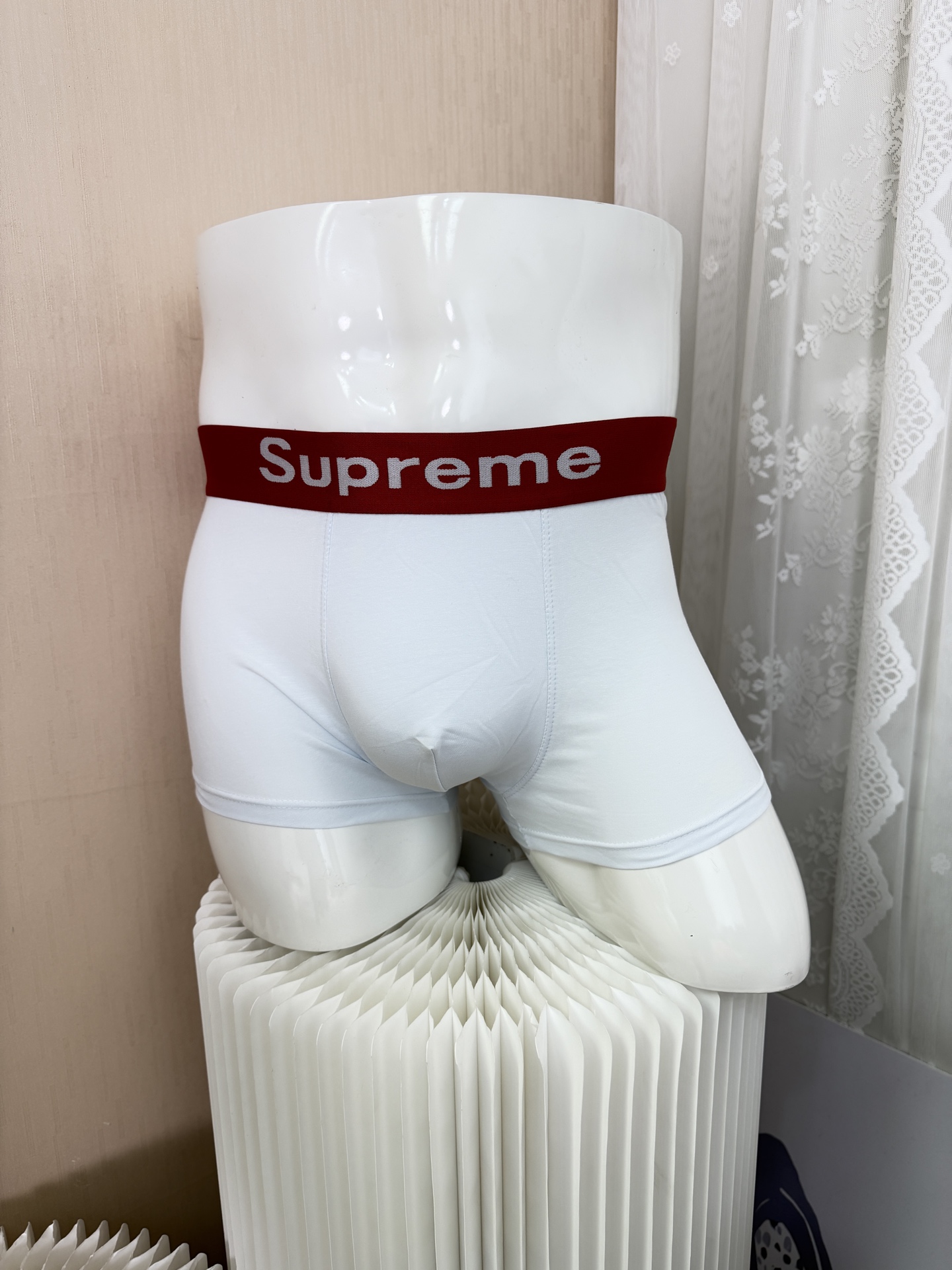 - 【独家高定大盒•大方奢华】SuPreme一盒3条装🤞🏾这款内裤品相、包装都特别完美~对于SuP迷来说