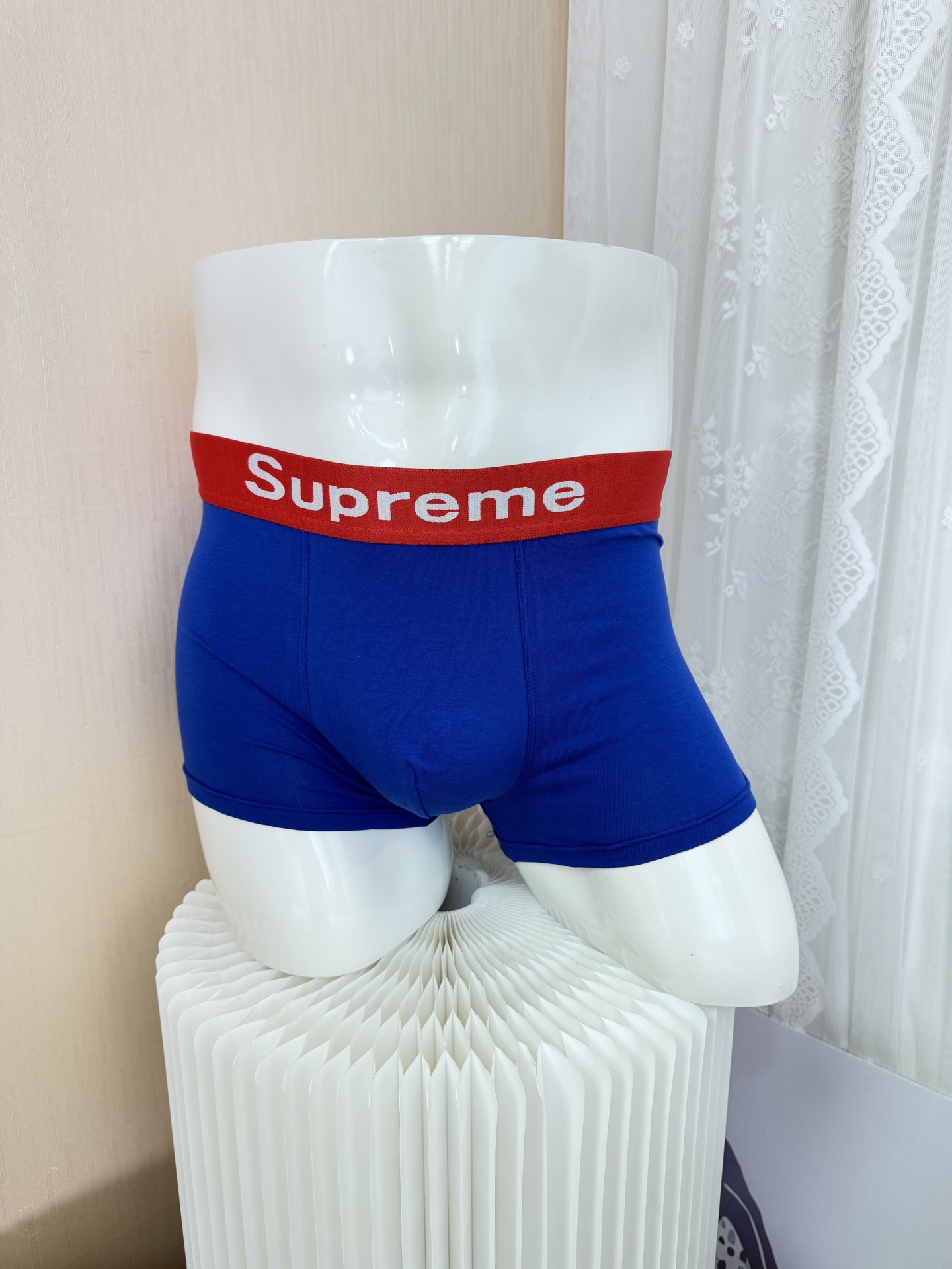 - 【独家高定大盒•大方奢华】SuPreme一盒3条装🤞🏾这款内裤品相、包装都特别完美~对于SuP迷来说