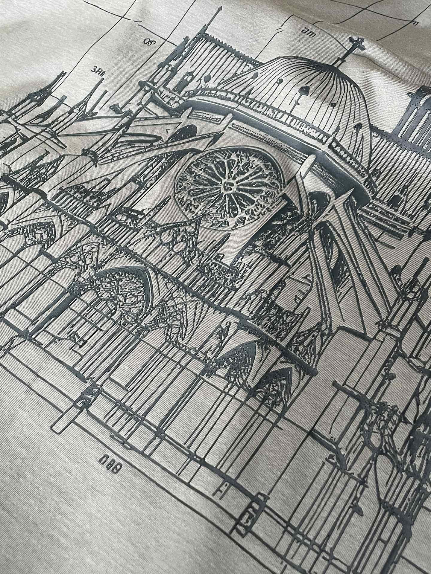 型号H2478#爱*仕2024春夏最新古典建筑印花男士圆领T恤衫前身独具创意的古典建筑图案采用高端高难度