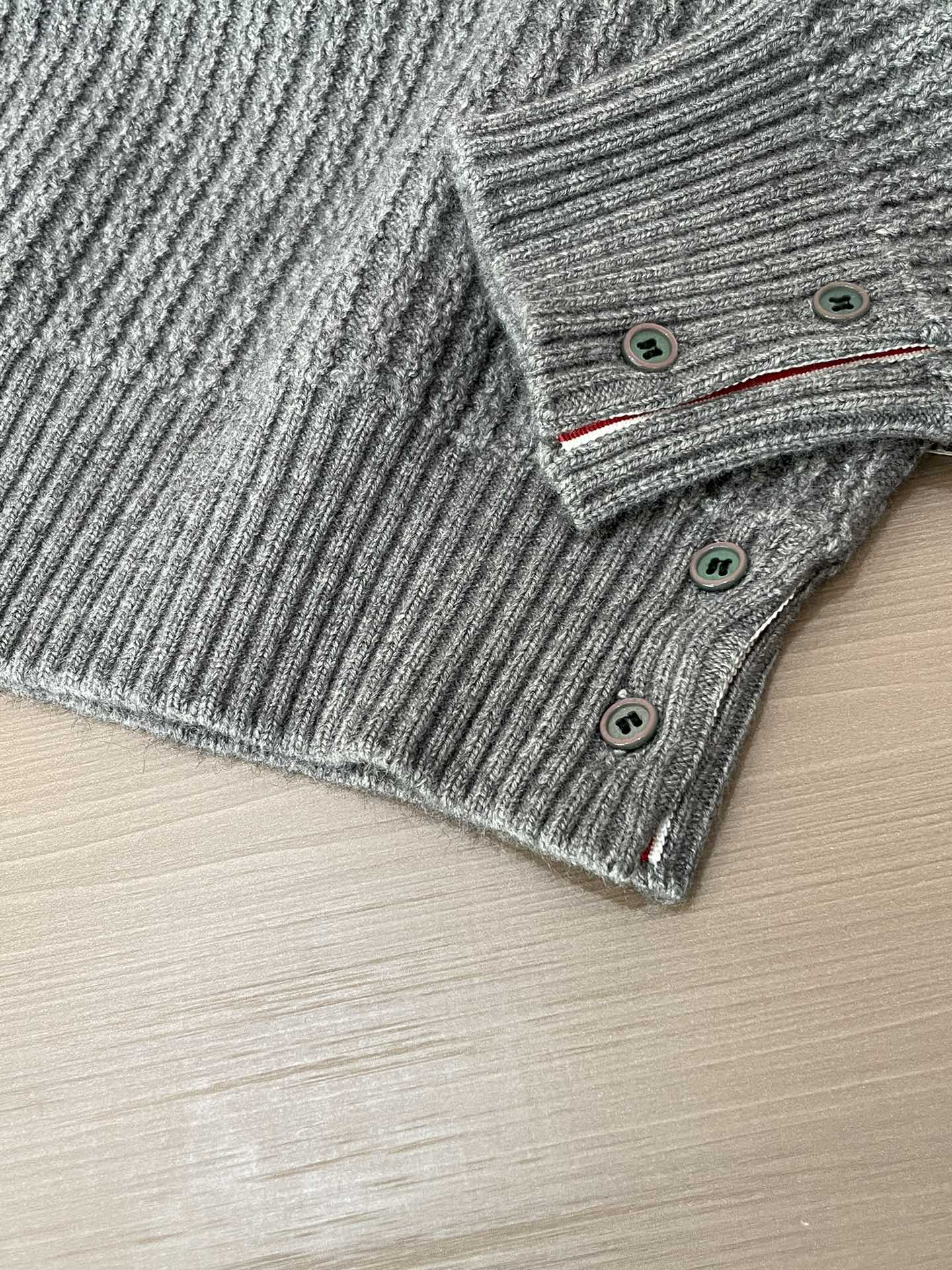 TB 2025秋冬，渠道的精品狠货！！！今年最好看的休闲羊毛衣闭眼入！甄选新西兰进口羊毛混纺面料满足各种