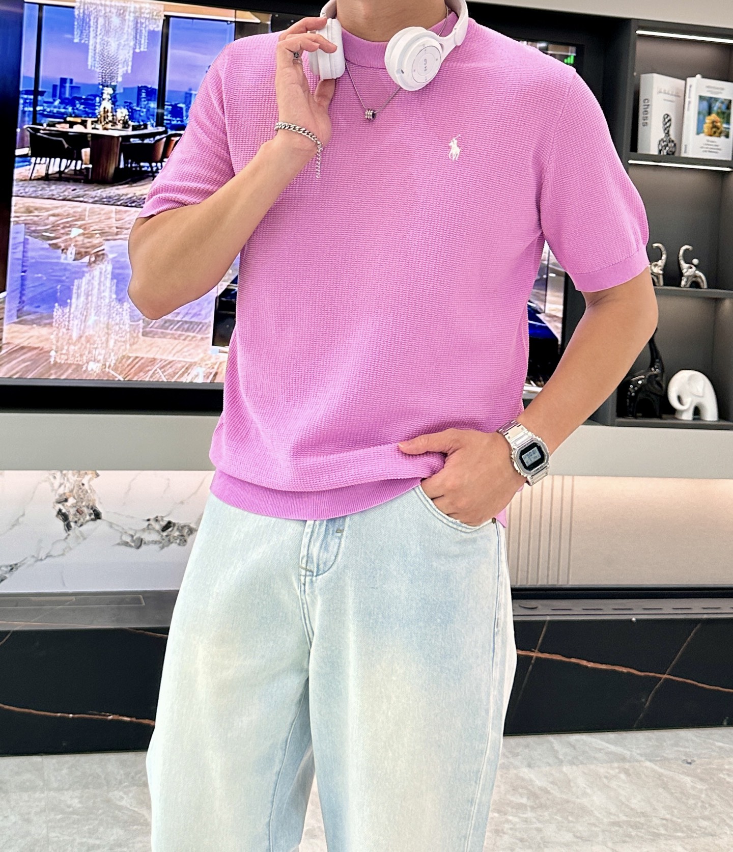 “Ralph Lauren’s Summer 2025 Round-Collar Polo: Airy, Comfortable, Stylish Design” - 图片 1