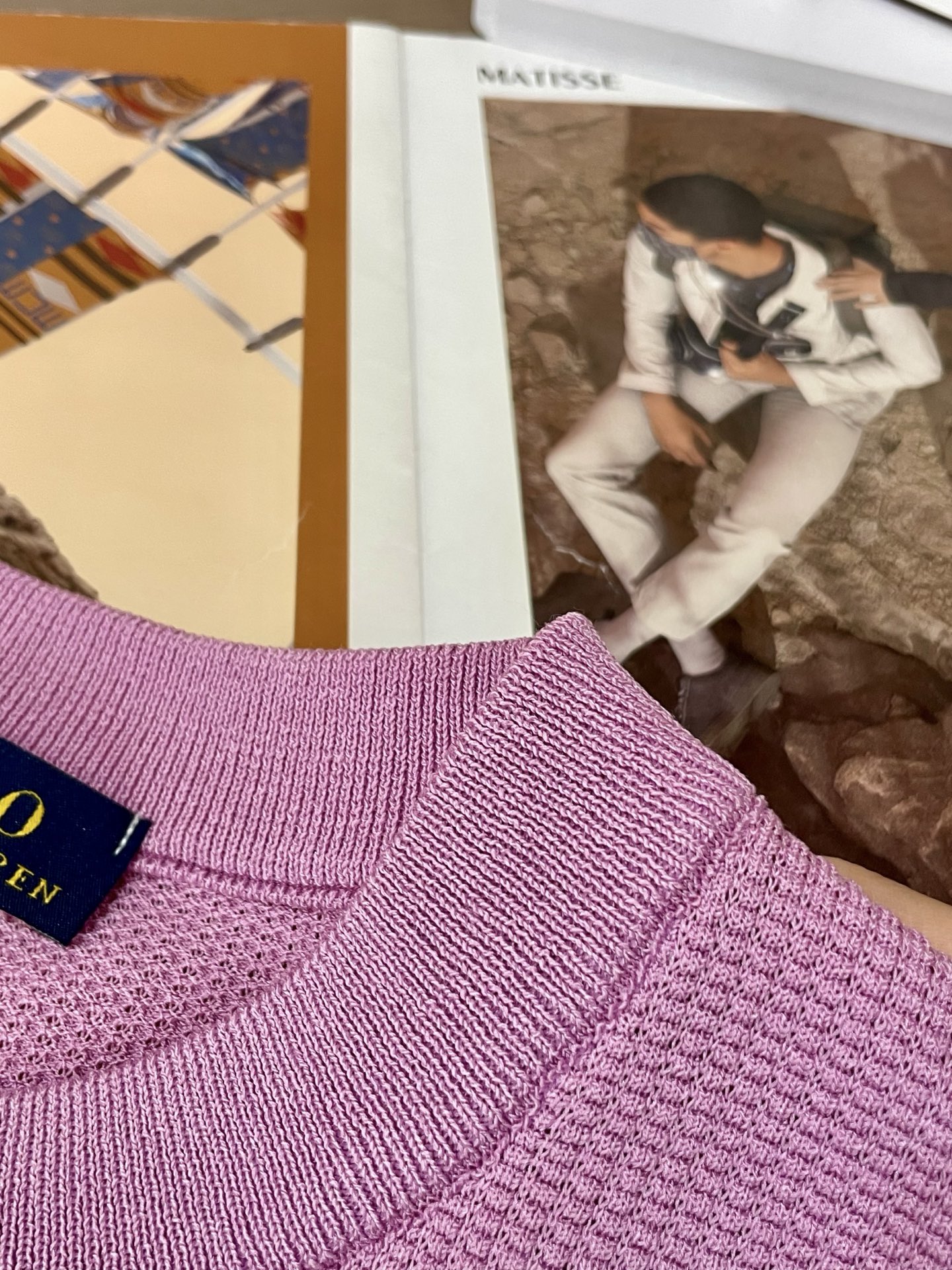 “Ralph Lauren’s Summer 2025 Round-Collar Polo: Airy, Comfortable, Stylish Design” - 图片 7