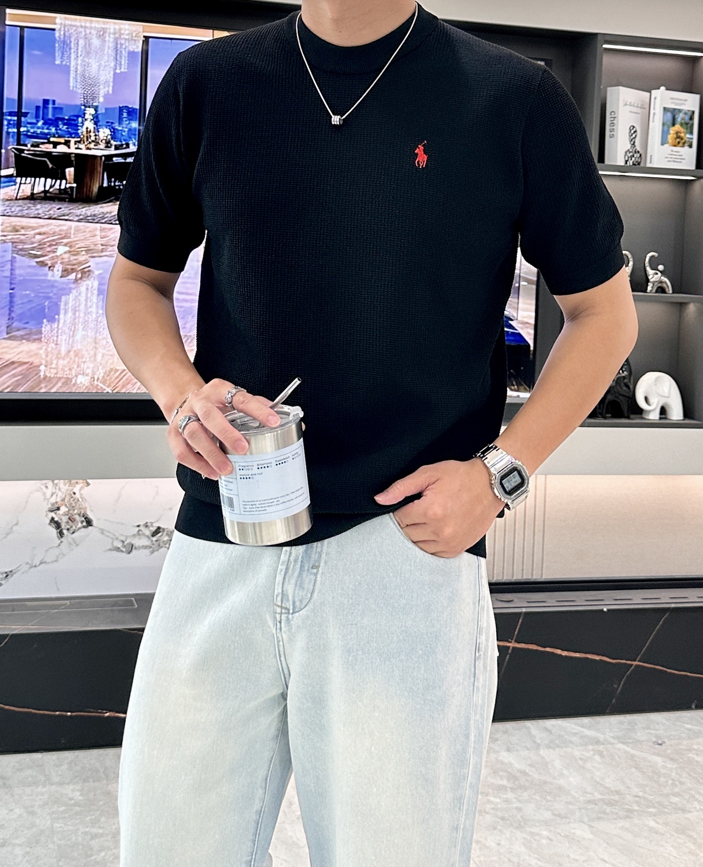 Ralph Lauren’s Summer 2025 Polo Shirt: Square Design, Branded Pony Embroidery - 图片 1