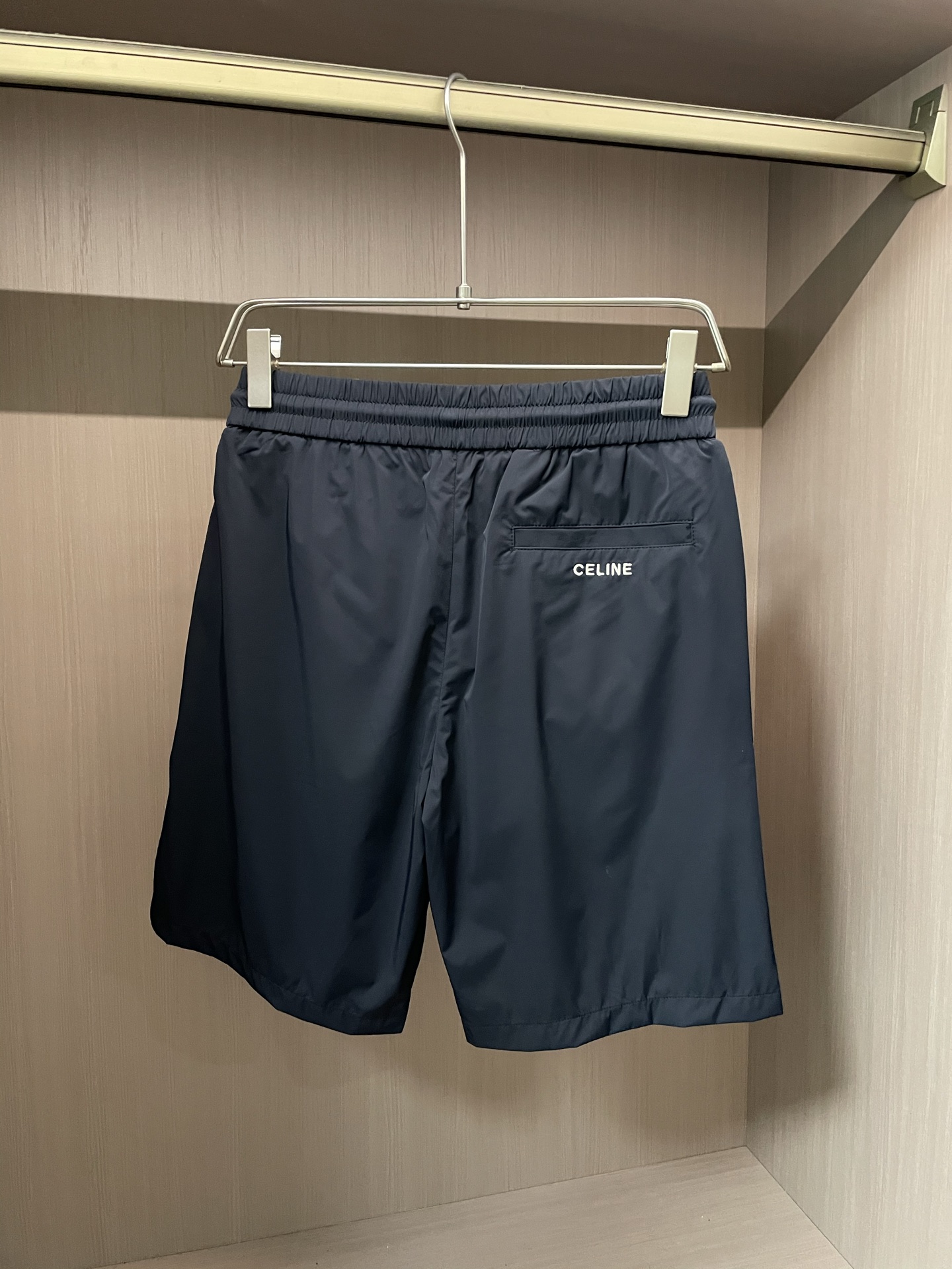 2025 Celine Loose Shorts: Quality, Comfort, and Style for Different Needs - 图片 4