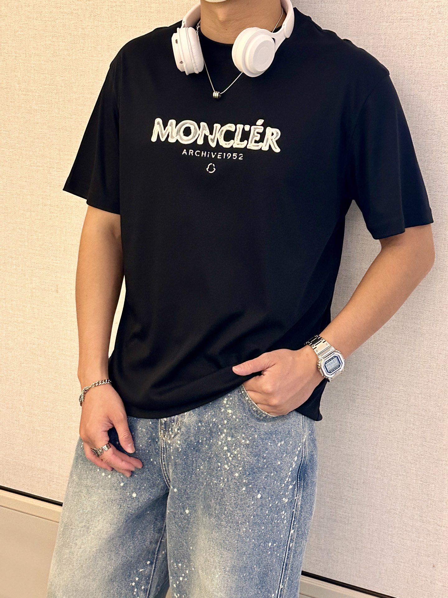 Spring/Summer 2025 Oversized Logo T-Shirt: High-End Men’s Fashion Essential