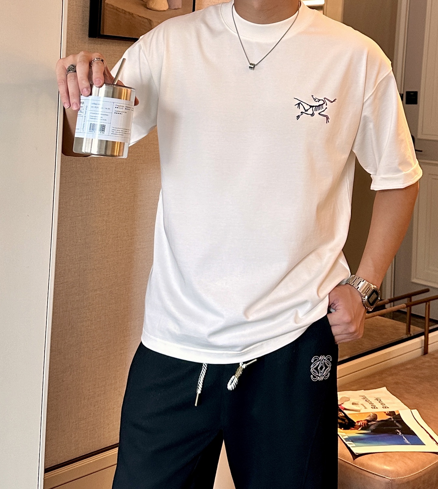 NO:522189,Archaeopteryx 2025 spring and summer style/official website synchronization The fabric is made of heavy pure cotton combed cotton fabric, OS loose style, and the upper body style is super positive!  Everyday versatile, a must-have item for wardrobe!  Size S-3XL (Large-size) Size/part S M L XL 2XL 3XL Shoulder width 52 54 56 57 59 60 Clothes length 70 72.75.78.82.85. Bust 54 56.58.60.62.64. Sleeve length 24 26 27 28 29 30,arc'teryx,alexander wang19860909始祖鸟 2025春夏款/官网同步 面料采用重磅纯棉精梳棉面料,OS宽松版型,上身版型超正！日常百搭,衣橱必备单品！ 尺码 S-3XL（版型偏大） 码数/部位S M L XL 2XL 3XL 肩宽 52 54 56 57 59 60 衣长70 72.75.78.82.85. 胸围 54 56.58.60.62.64. 袖长24 26 27 28 29 30,arc'teryx,alexander wang,Men's clothing