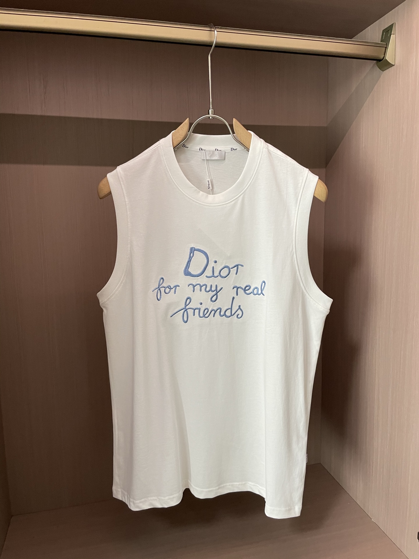 NO:414926,Dior Spring and Summer New Round Neck Vest, Counter Synchronization, High-end Quality, Exclusive Custom Fabrics, High-end T Series!  Brand latest element logo heavy industry design Imported 260 high-quality cotton, 5D vision Custom thread LOGO high-quality printing technology Strong sense of fashion Number: M-XXXL,,dior,alexander wang19860909Dior 春夏新款圆领背心 专柜同步 高端品质 独家定制面料 高端T系列！品牌最新元素logo重工设计 进口260支的高品棉, 5D视觉 定制螺纹LOGO高品印花工艺 时尚感强  码数: M-XXXL,,dior,alexander wang,Men's clothing