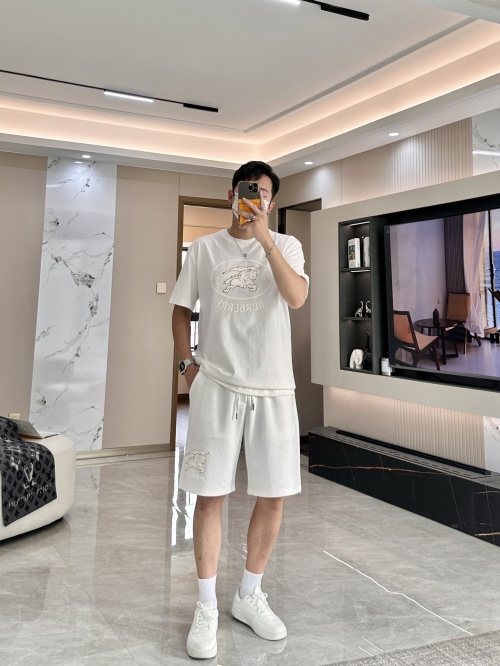 Burberry Men's White Cotton Jersey T-Shirt & Shorts Set with Logo Graphic 1 Burberry Men's White Cotton Jersey T-Shirt & Shorts Set with Logo Graphic
