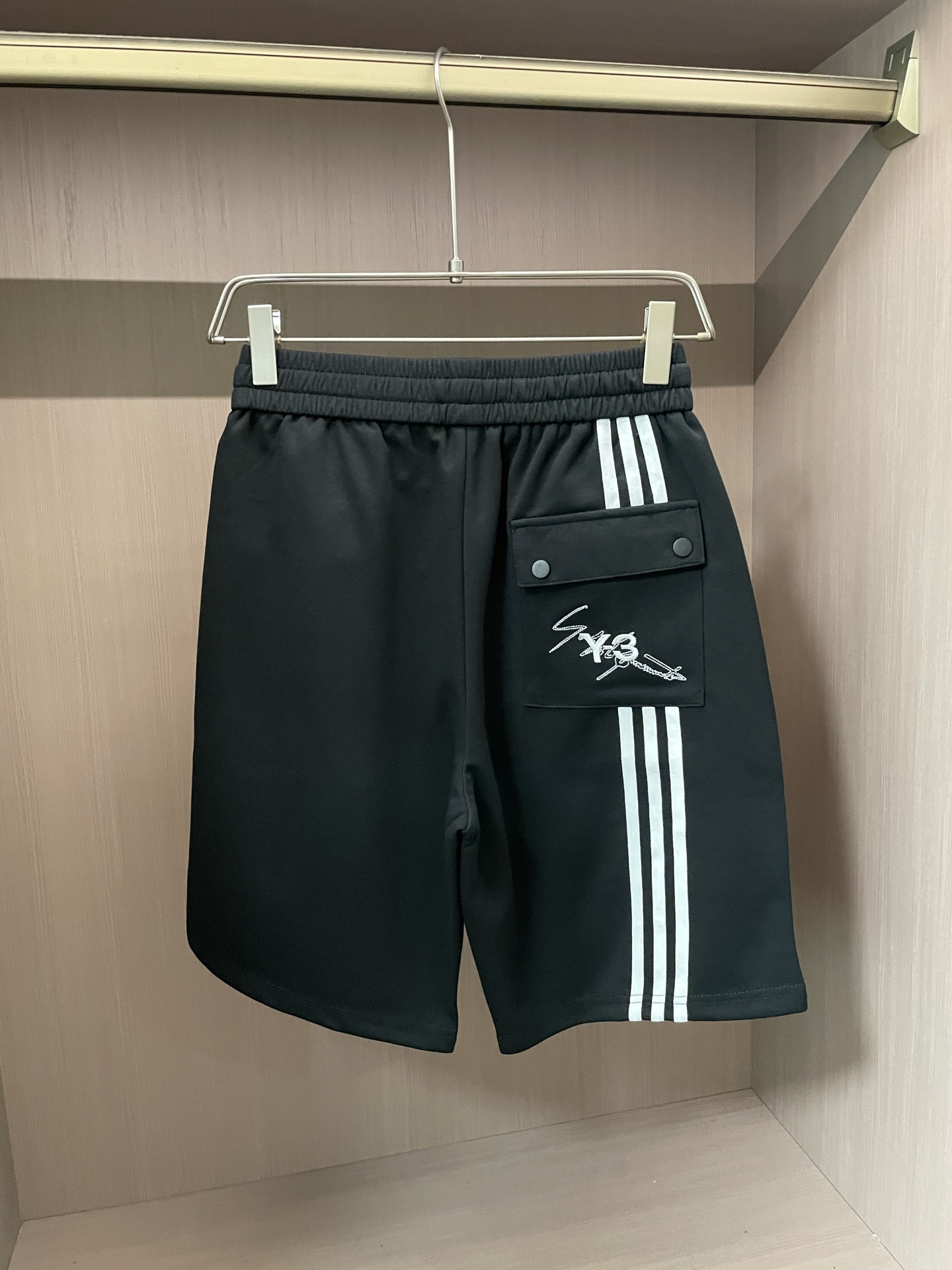 Y-3 2025 Summer Shorts: High Cotton, Fresh Air, Soft Skin, Tight Fit, Zenium Fabric - 图片 2