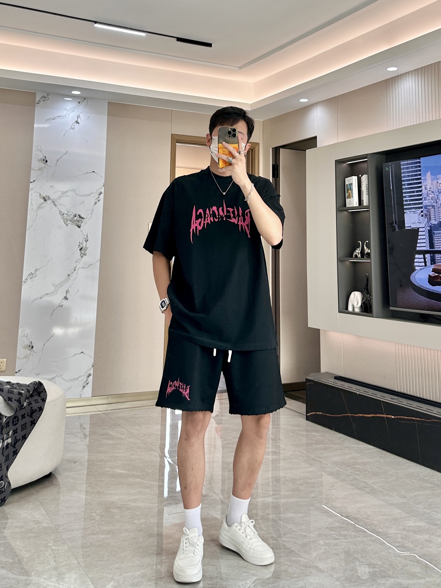 巴黎世家 圆领短袖短裤套装 半袖套装顶级版本贸易公司渠道订单，海外精品独家限定发售，经典即永恒，入手绝对