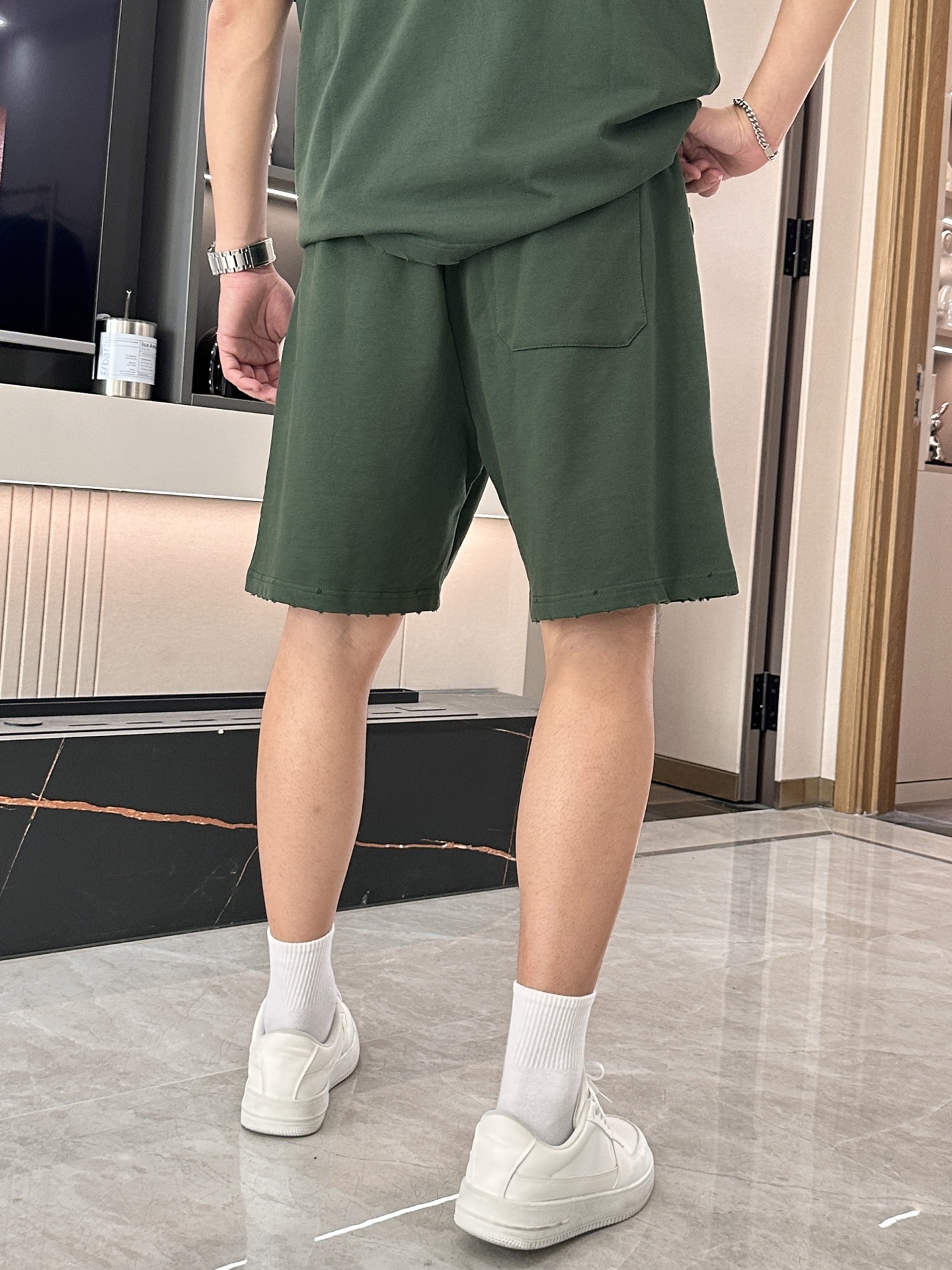 圣罗兰 圆领短袖短裤套装 半袖套装顶级版本贸易公司渠道订单，海外精品独家限定发售，经典即永恒，入手绝对值