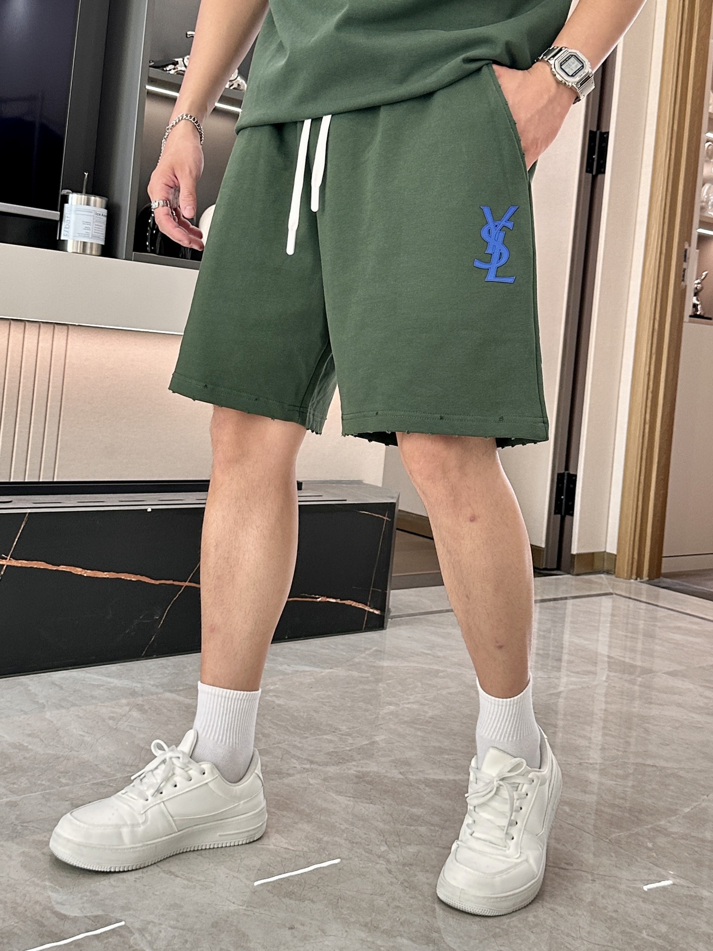 圣罗兰 圆领短袖短裤套装 半袖套装顶级版本贸易公司渠道订单，海外精品独家限定发售，经典即永恒，入手绝对值