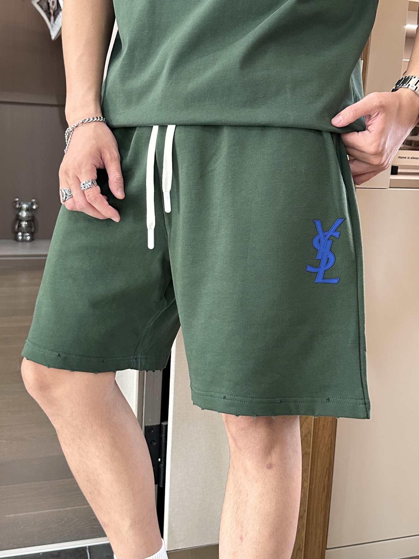 圣罗兰 圆领短袖短裤套装 半袖套装顶级版本贸易公司渠道订单，海外精品独家限定发售，经典即永恒，入手绝对值