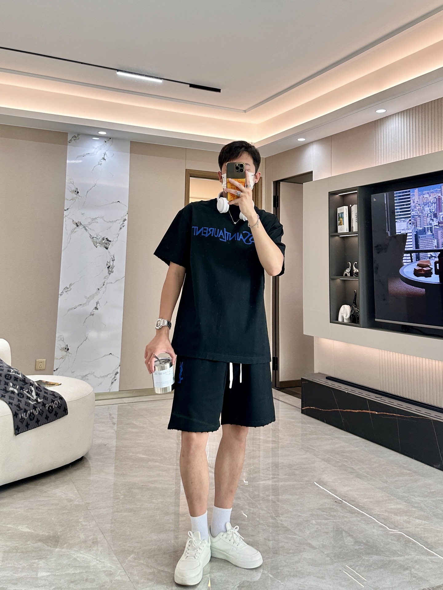 圣罗兰 圆领短袖短裤套装 半袖套装顶级版本贸易公司渠道订单，海外精品独家限定发售，经典即永恒，入手绝对值