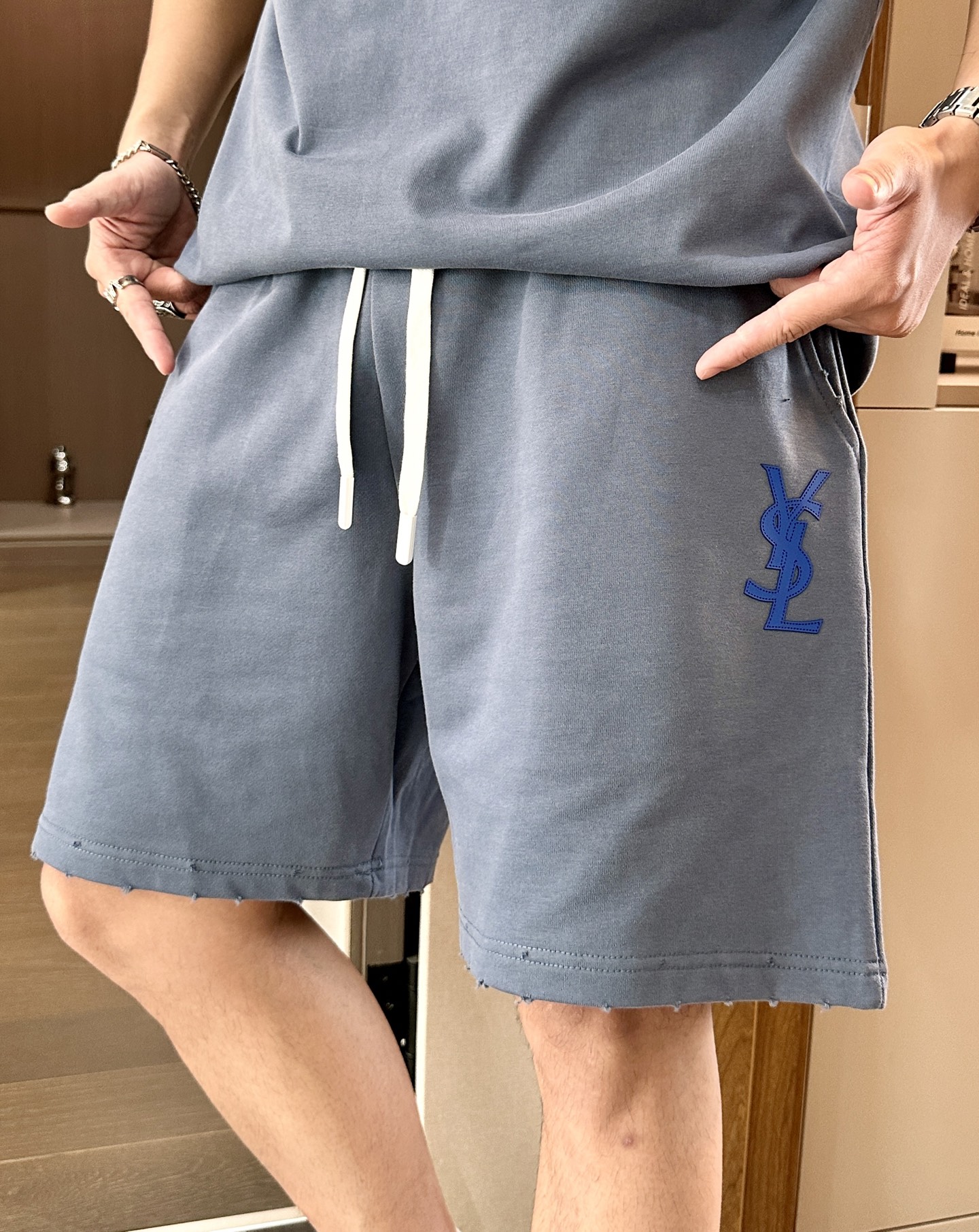 圣罗兰 圆领短袖短裤套装 半袖套装顶级版本贸易公司渠道订单，海外精品独家限定发售，经典即永恒，入手绝对值