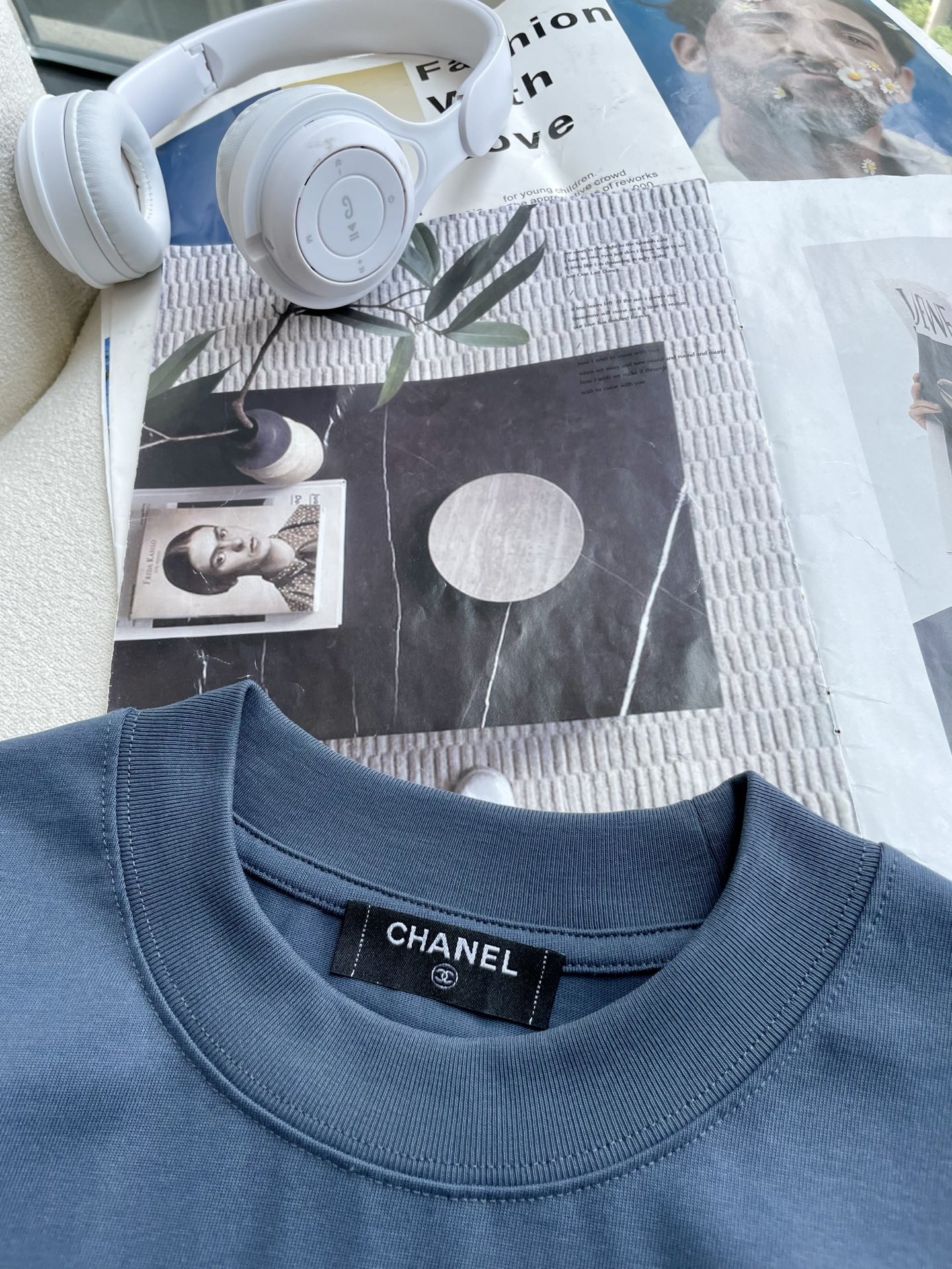 CHANEL2025春夏款/官网同步面料采用重磅纯棉精梳棉面料，OS宽松版型，上身版型超正！日常百搭，衣