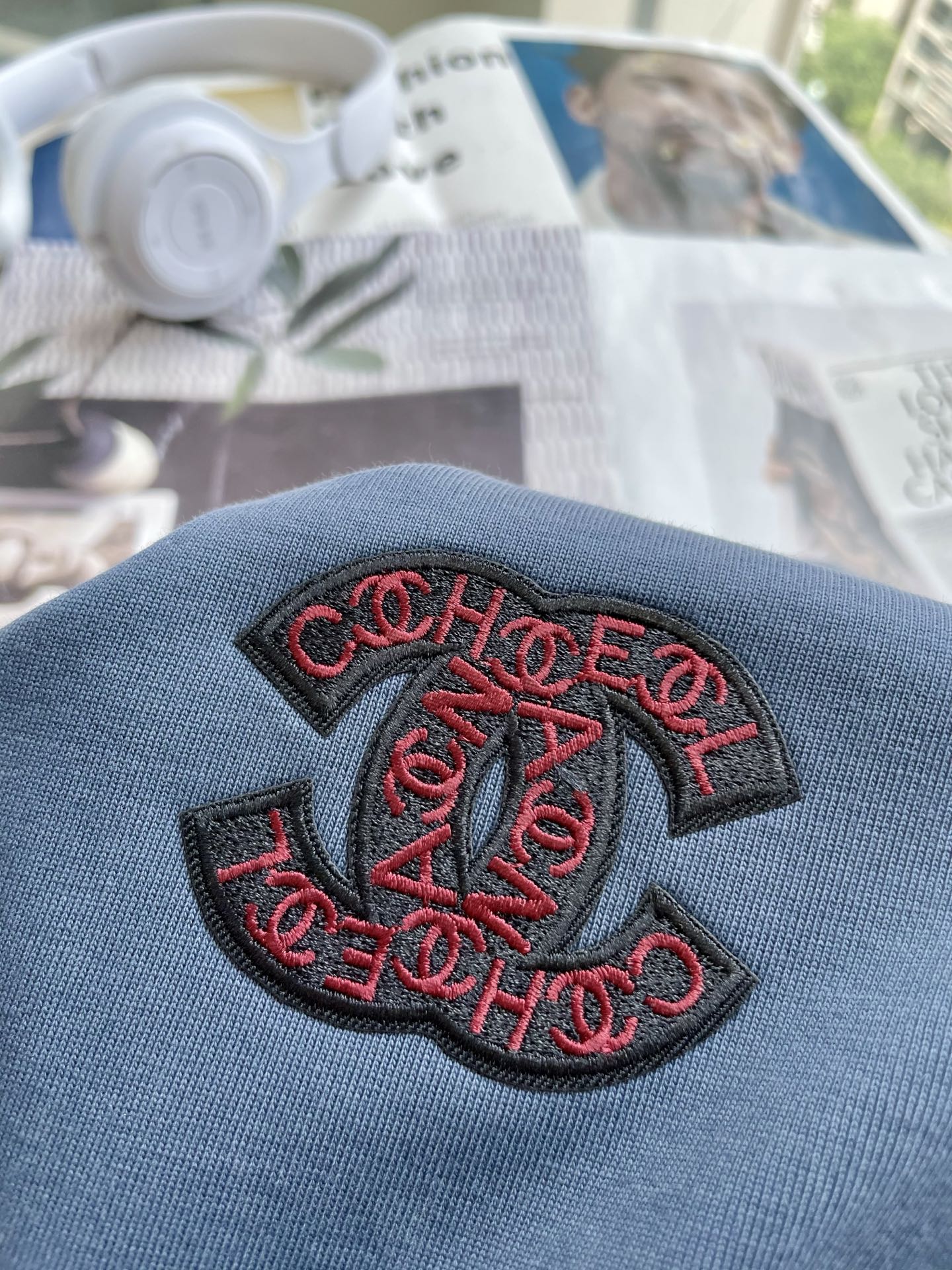 CHANEL2025春夏款/官网同步面料采用重磅纯棉精梳棉面料，OS宽松版型，上身版型超正！日常百搭，衣