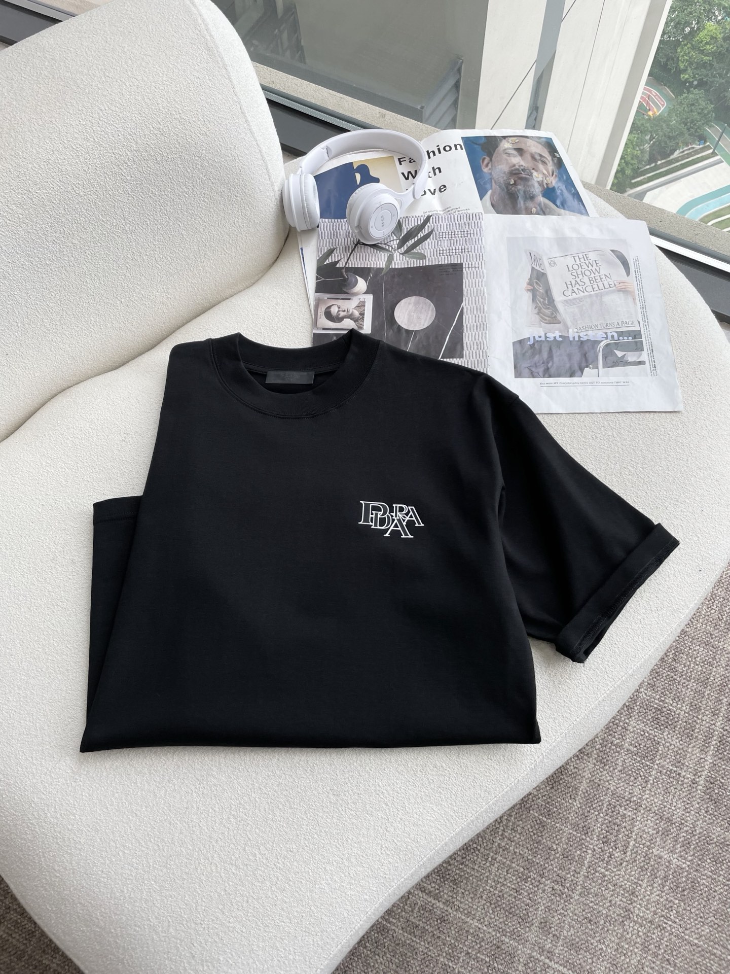 Prad 2025春夏款/官网同步面料采用重磅纯棉精梳棉面料，OS宽松版型，上身版型超正！日常百搭，衣橱