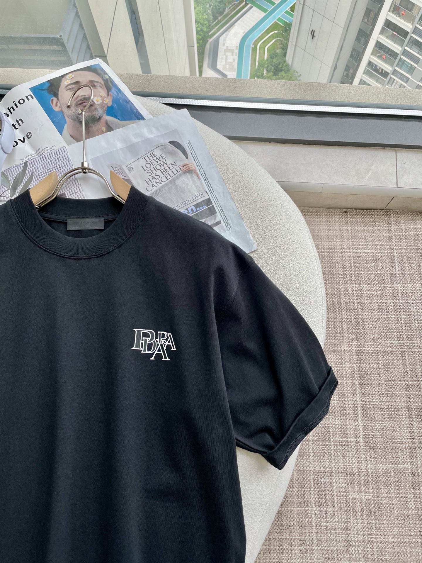 Prad 2025春夏款/官网同步面料采用重磅纯棉精梳棉面料，OS宽松版型，上身版型超正！日常百搭，衣橱