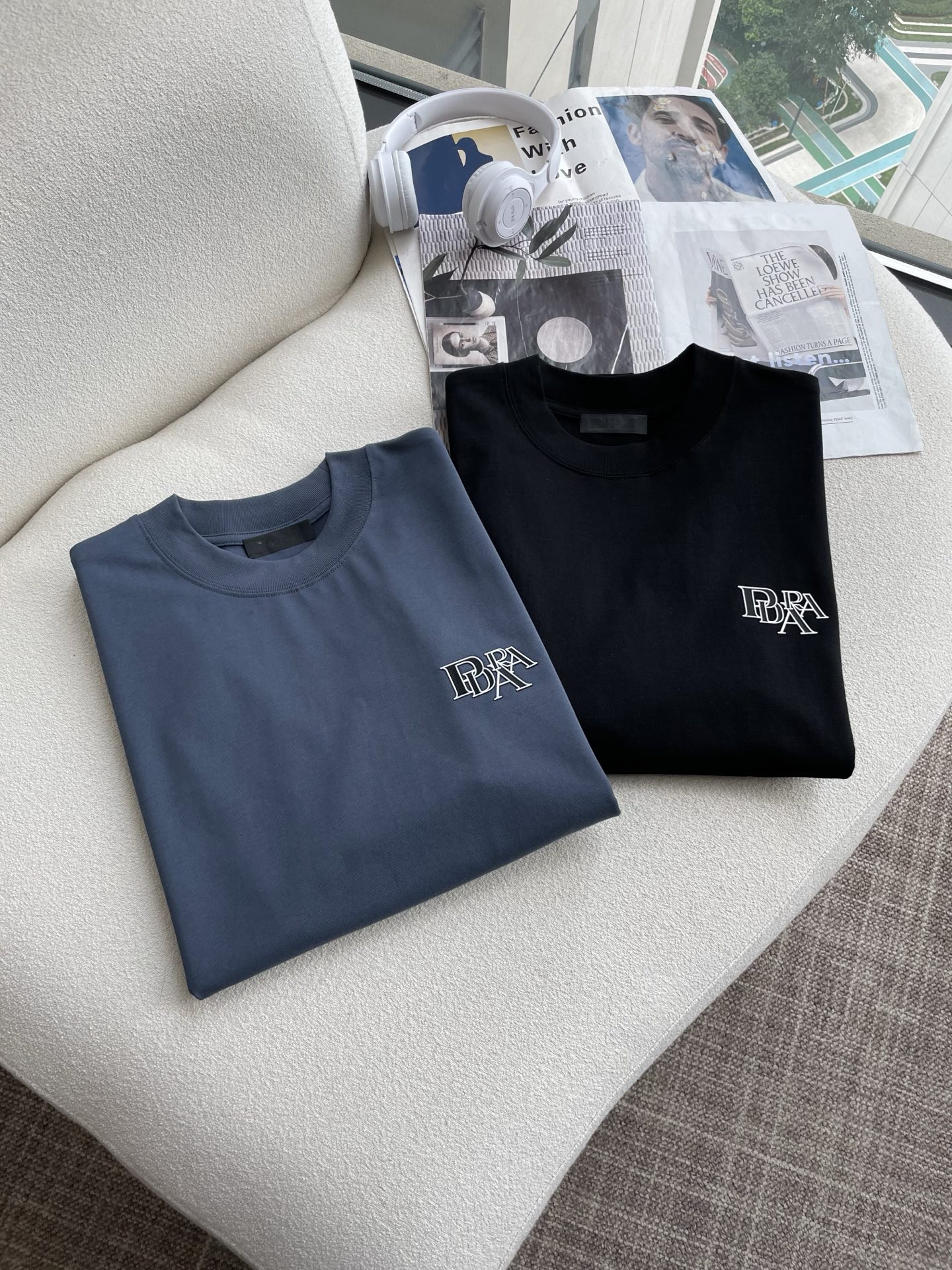 Prad 2025春夏款/官网同步面料采用重磅纯棉精梳棉面料，OS宽松版型，上身版型超正！日常百搭，衣橱