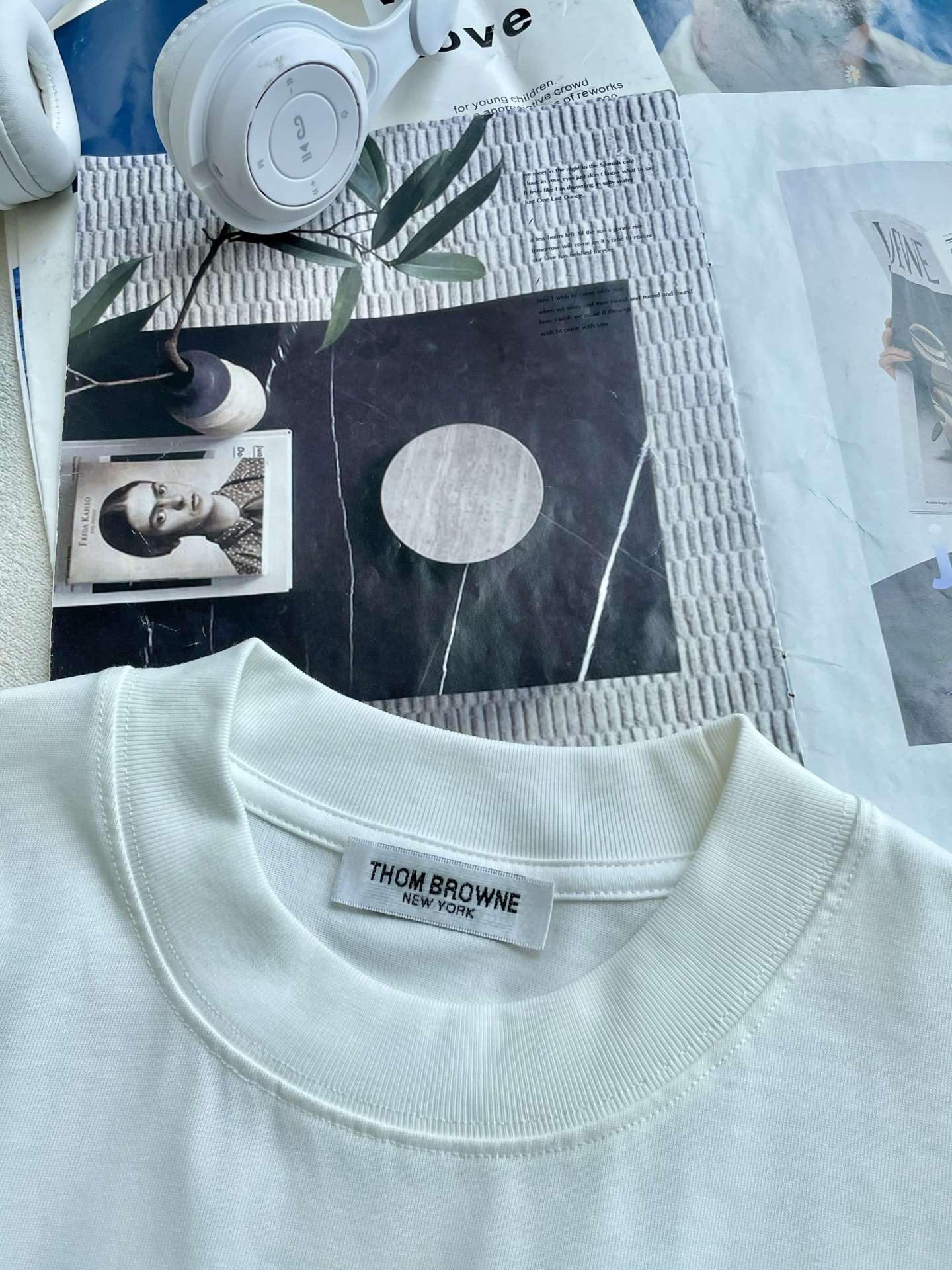 TB2025春夏款/官网同步面料采用重磅纯棉精梳棉面料，OS宽松版型，上身版型超正！日常百搭，衣橱必备单