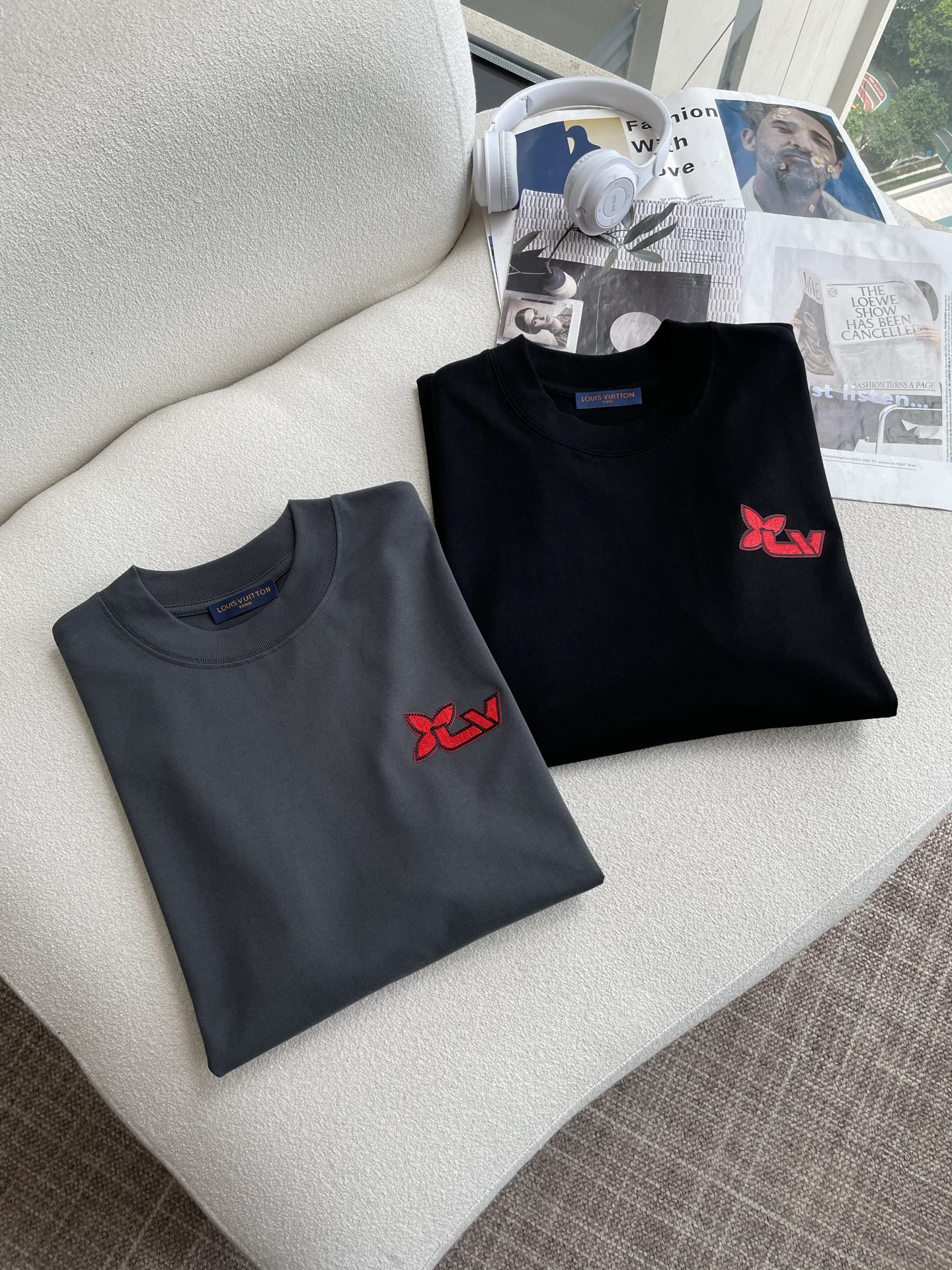 Lv 2025春夏款/官网同步面料采用重磅纯棉精梳棉面料，OS宽松版型，上身版型超正！日常百搭，衣橱必备