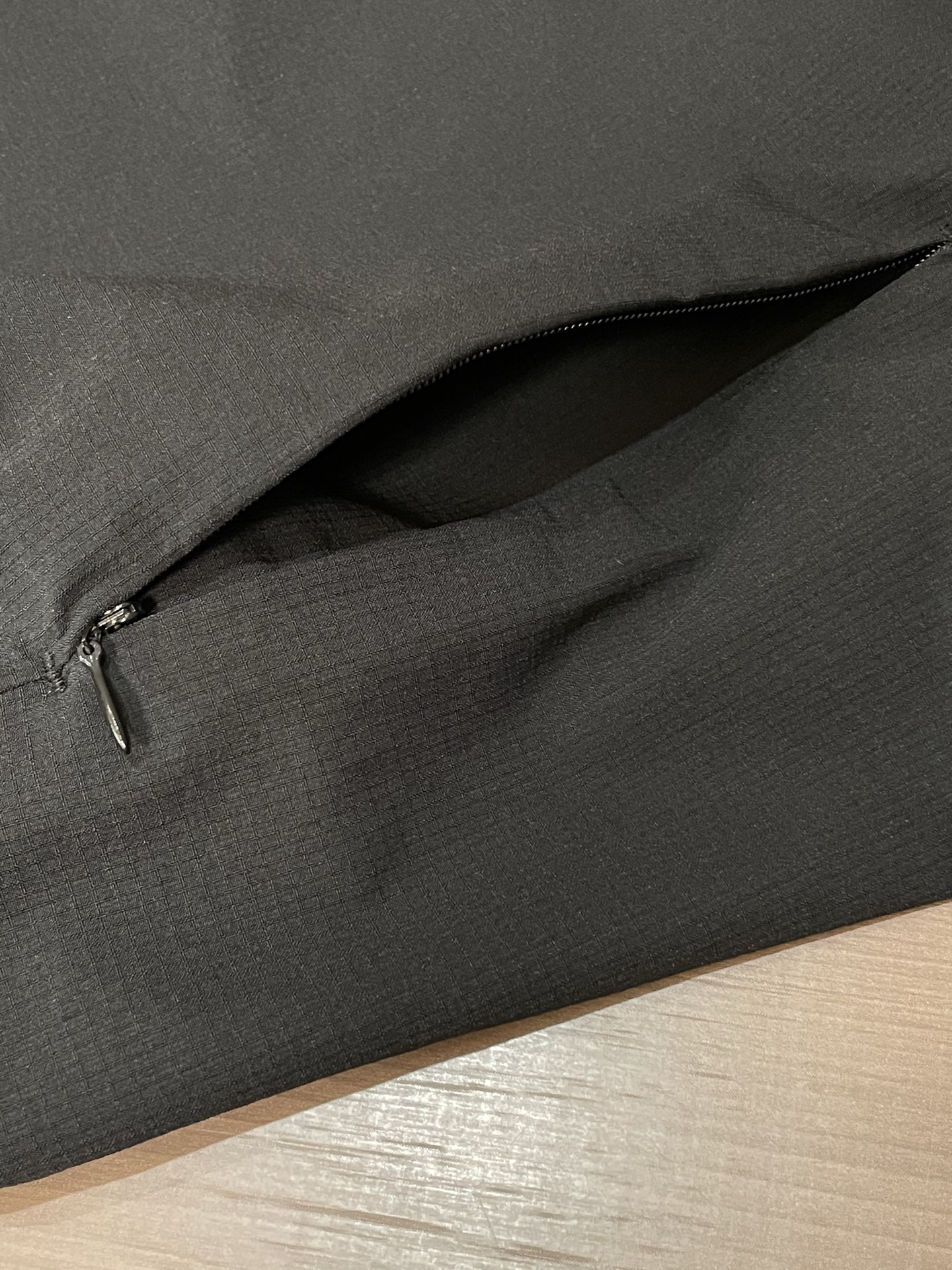 Fashionable Sunscreen Suits: Stylish, Comfortable, and Functional for Hot Weather - 图片 8