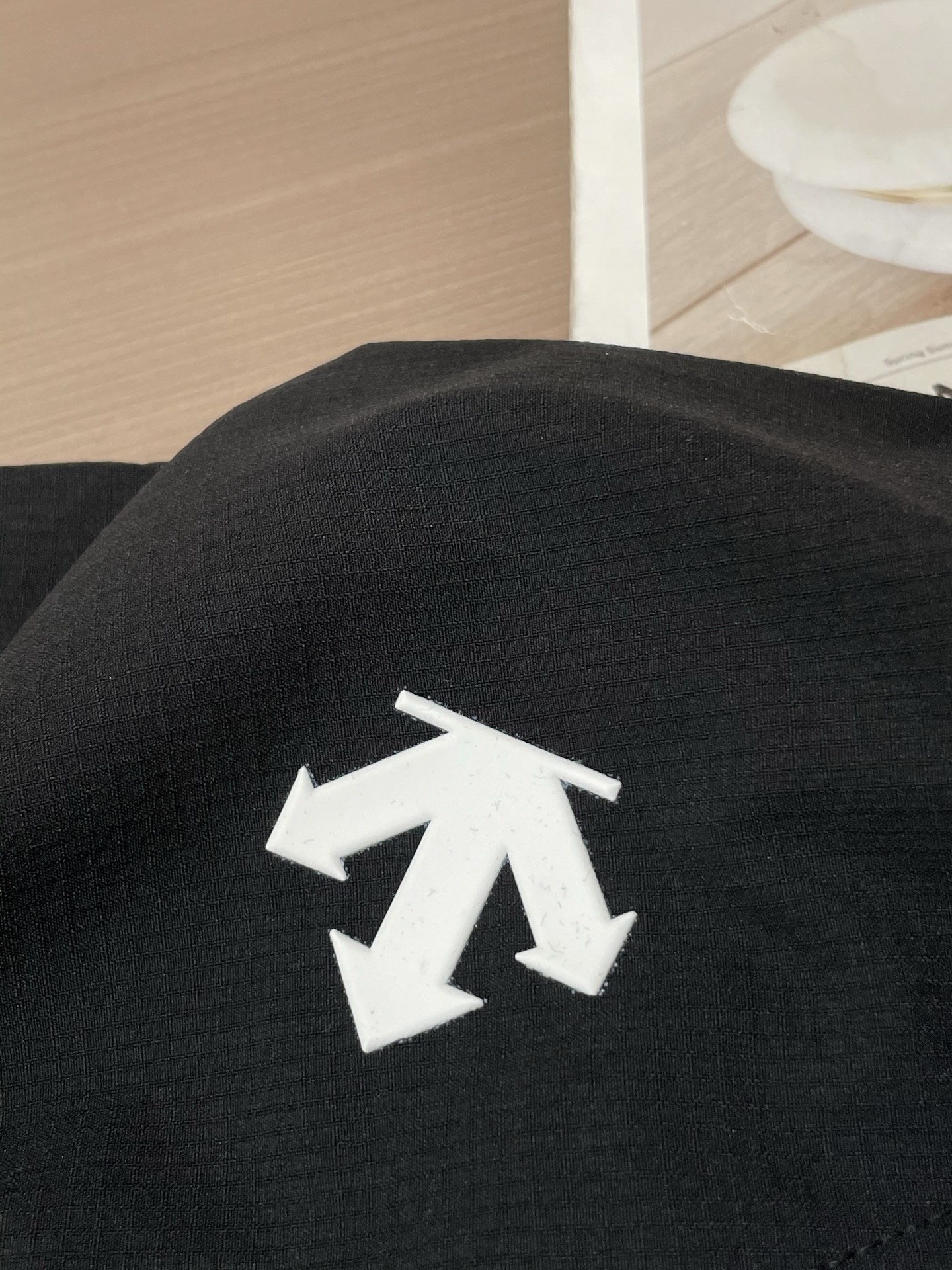 Fashionable Sunscreen Suits: Stylish, Comfortable, and Functional for Hot Weather - 图片 6