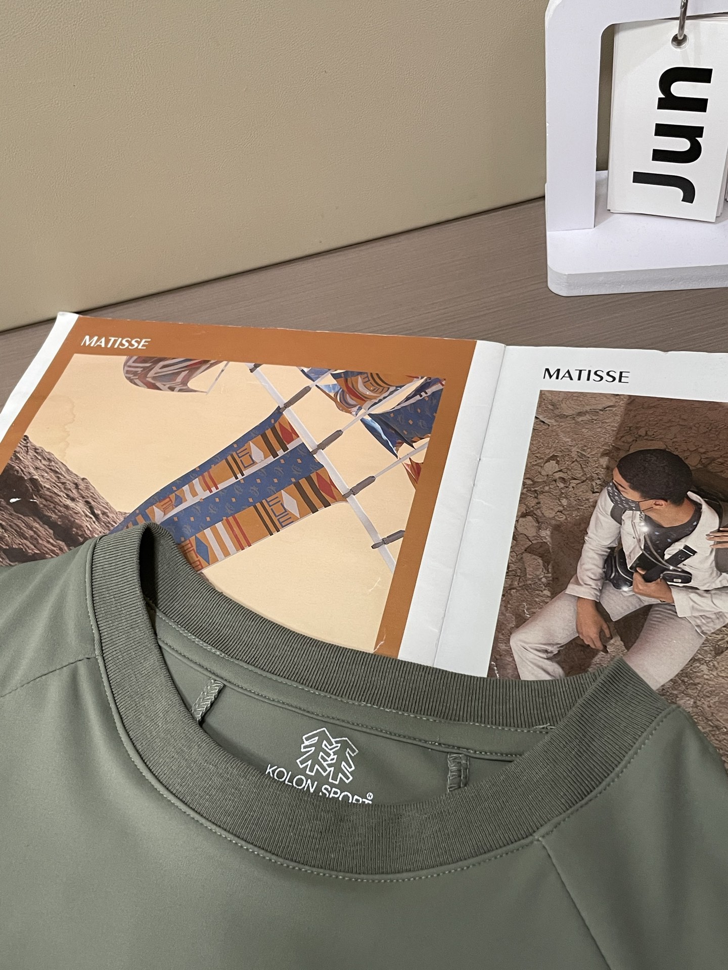 “Clon Quick-Drying Short-Sleeve T-Shirt: Cosy Air, Simple Design, Precision Logo, Sizes M-XXL” - 图片 4