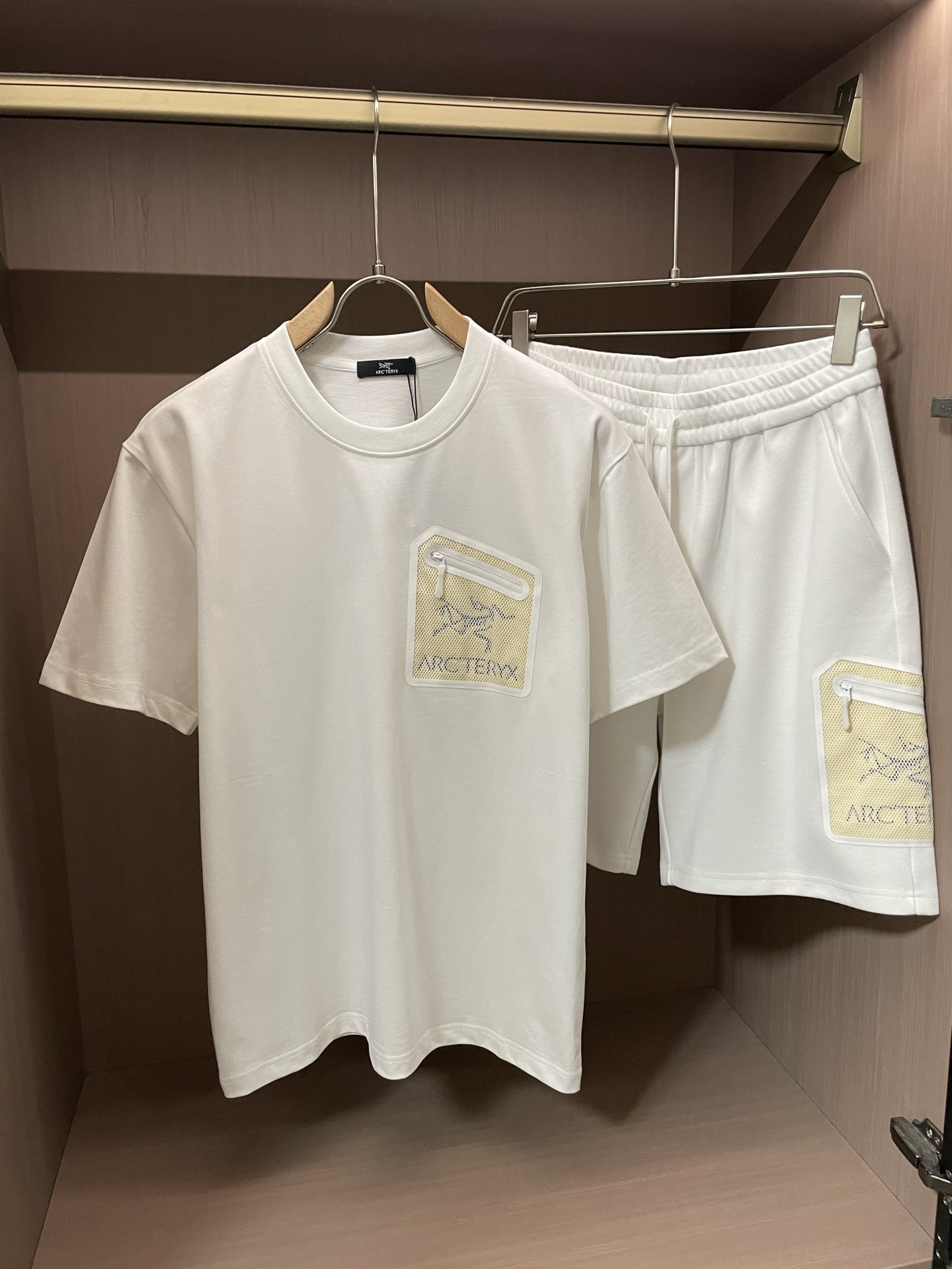 Arc'teryx Matching Set Top Version - Short Sleeve Top and Shorts Set