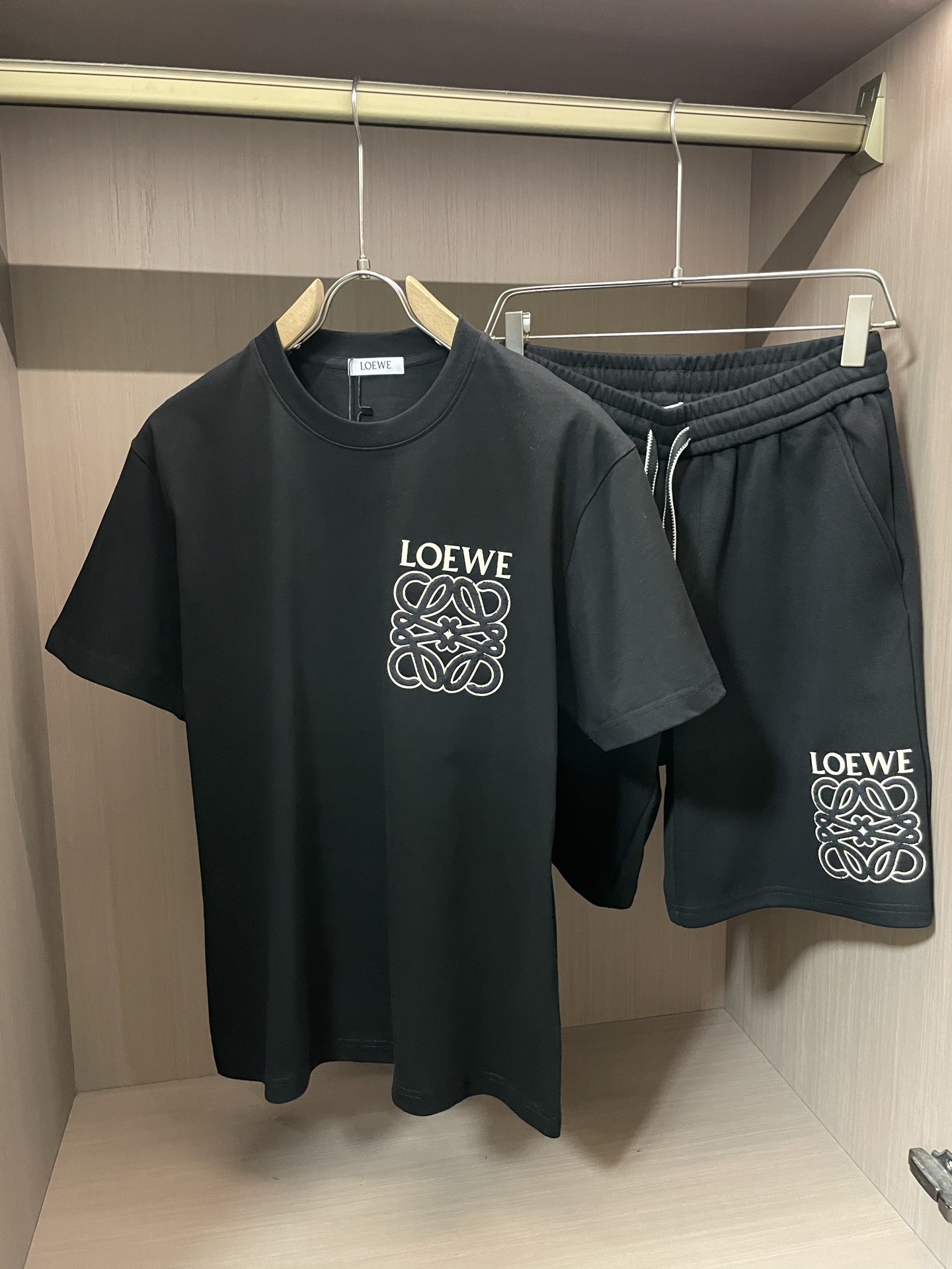 Loewe Round Neck Short Sleeve Shorts Set - Limited Edition, Comfortable & Stylish