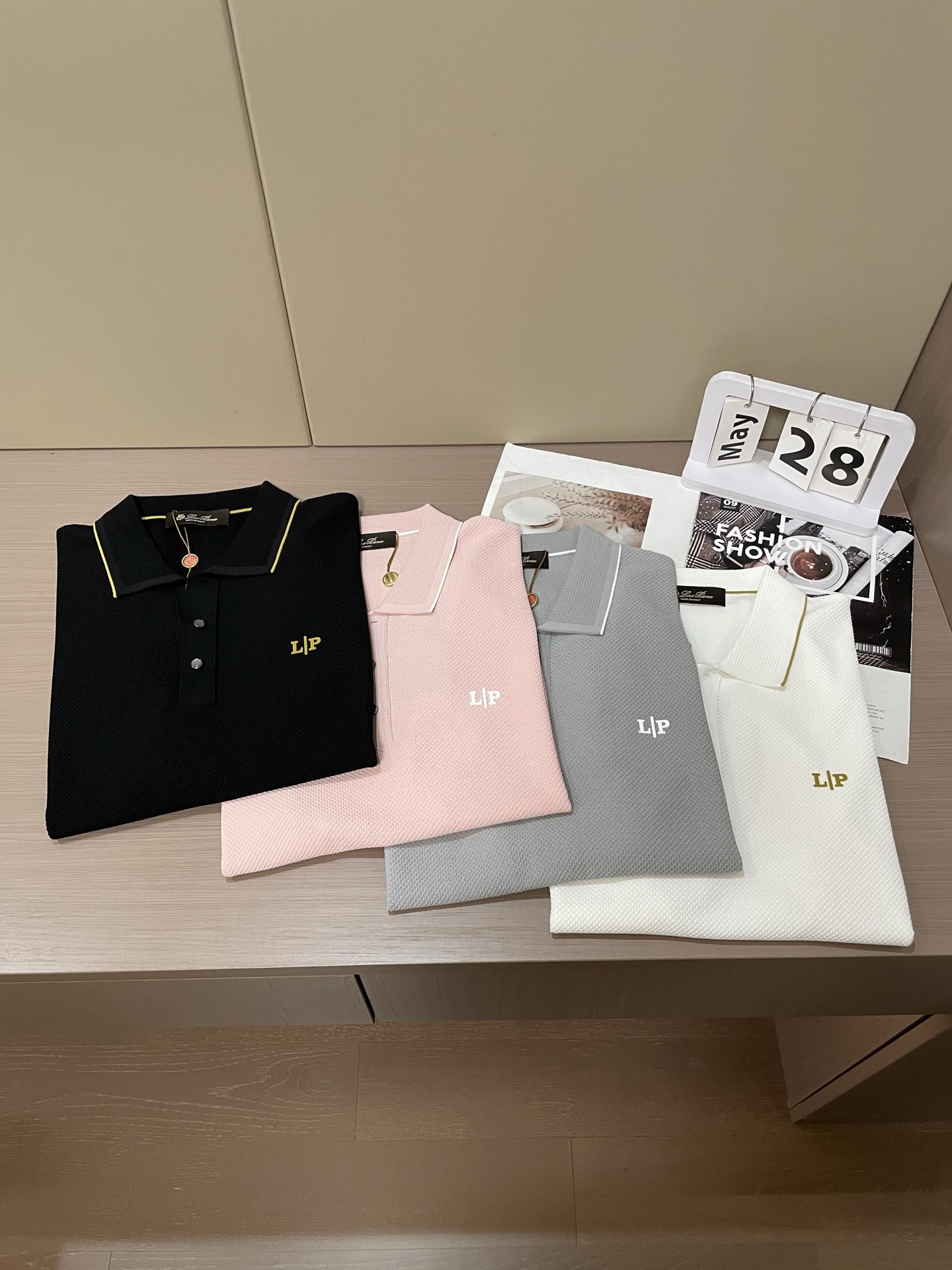 lp。 1965春夏最新男士翻领短袖针织衫,精选针织棉质面料制成, 60支超柔长绒棉,16针密致针法
