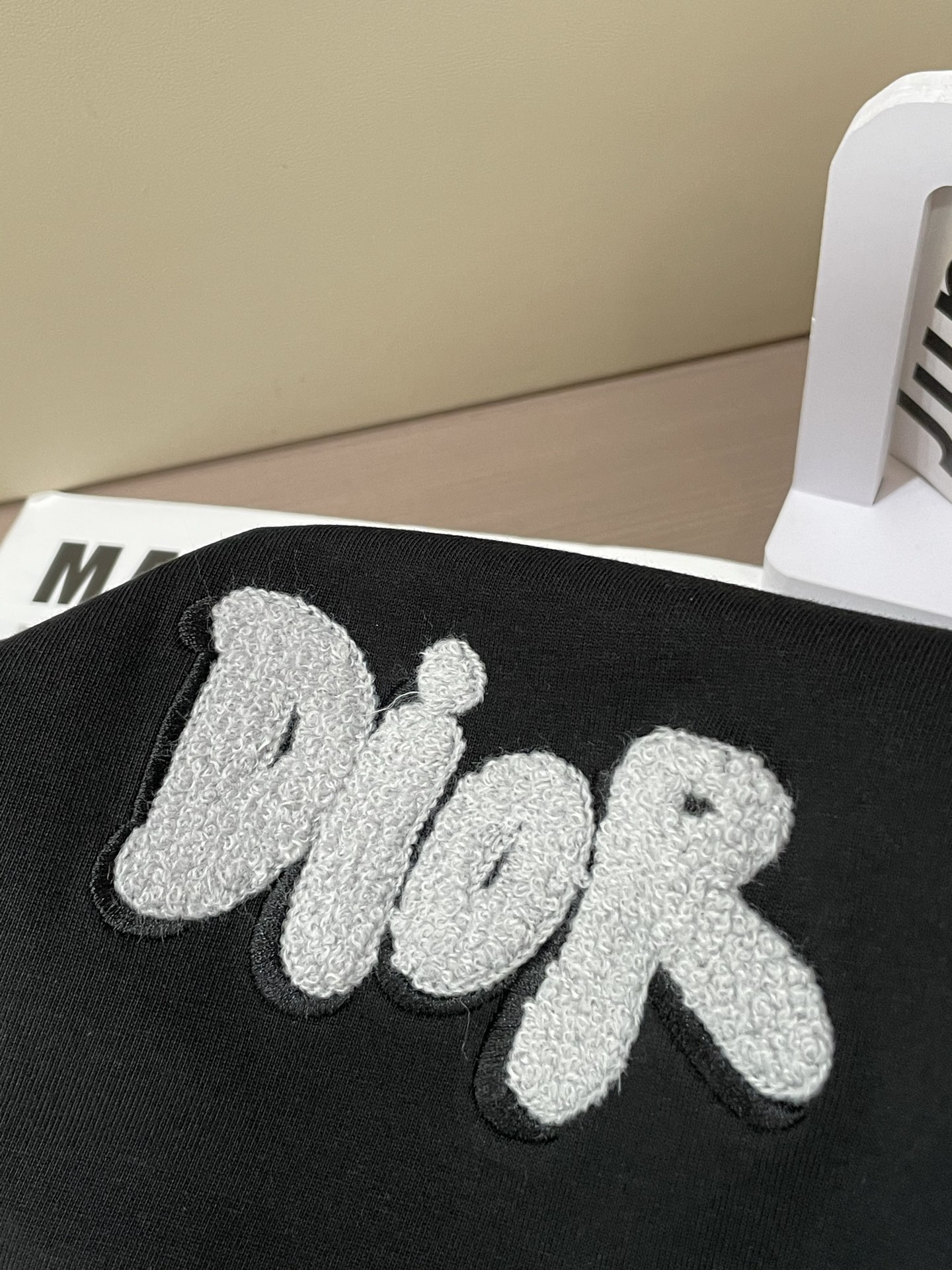 
Dior  官网同款 官网同款 官网同款⚠️
重磅推荐！2025ss夏装新品 专柜在售 最新系列图案l