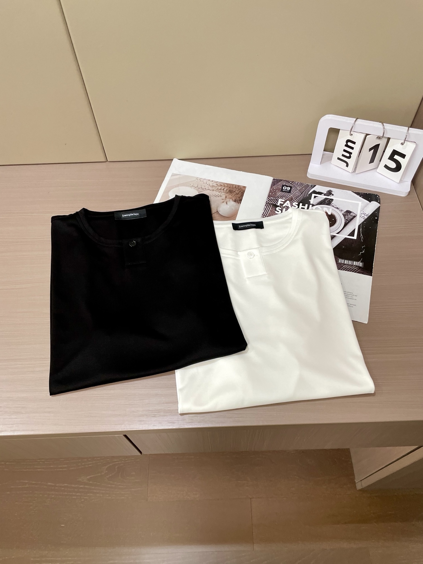 Zenium T-Shirt: Three Hidden Codes for Effortless Style Transformation - 图片 9