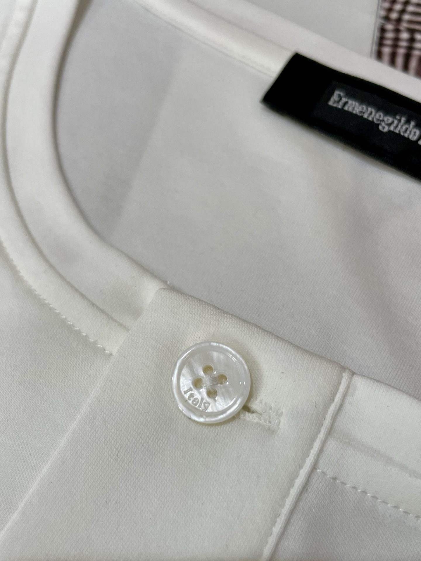 Zenium T-Shirt: Three Hidden Codes for Effortless Style Transformation - 图片 6