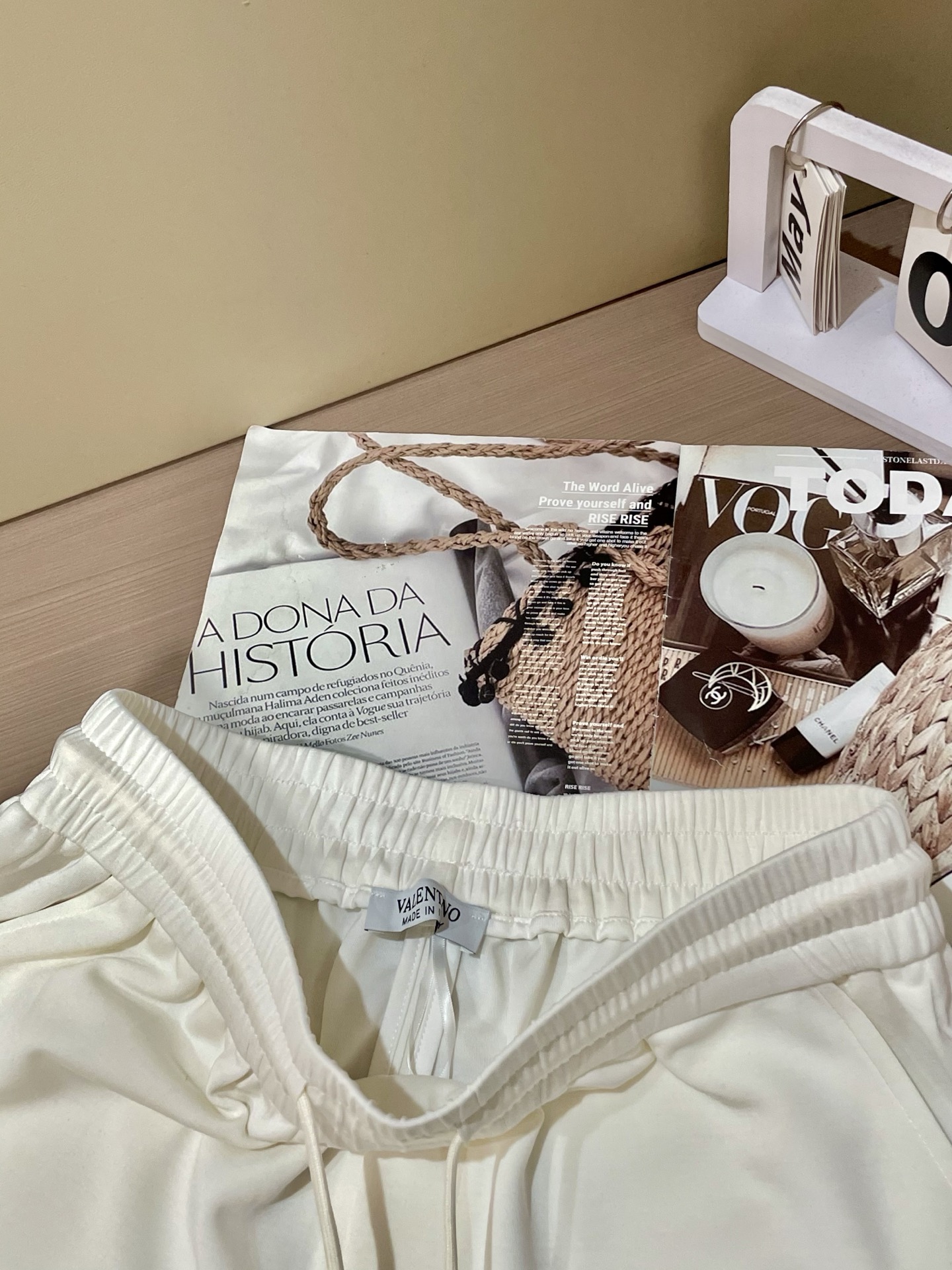 Valentino Trade Company: Exclusive, Classic, Eternal Fashion Set for All Occasions - 图片 8