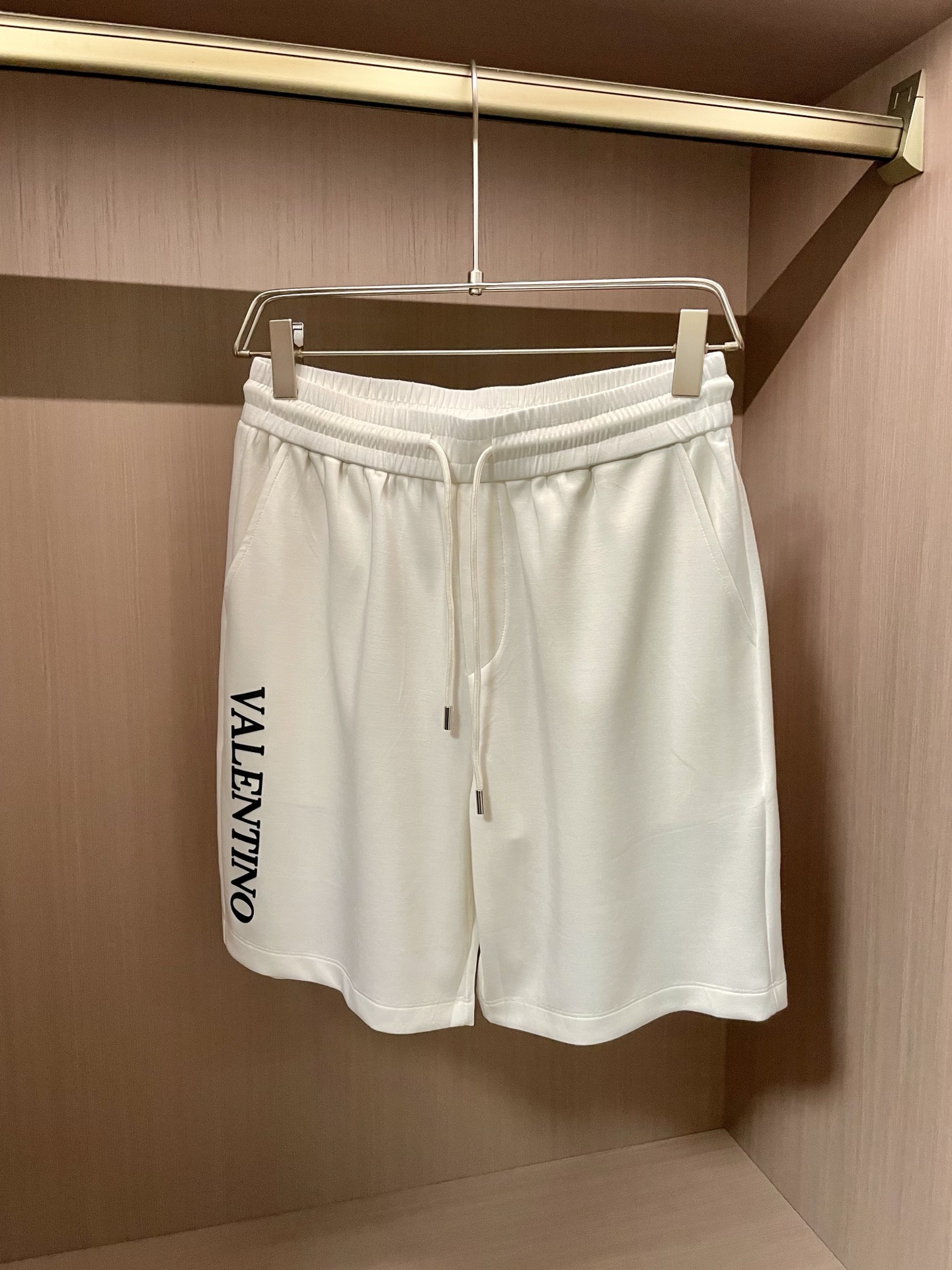 Valentino Trade Company: Exclusive, Classic, Eternal Fashion Set for All Occasions - 图片 6