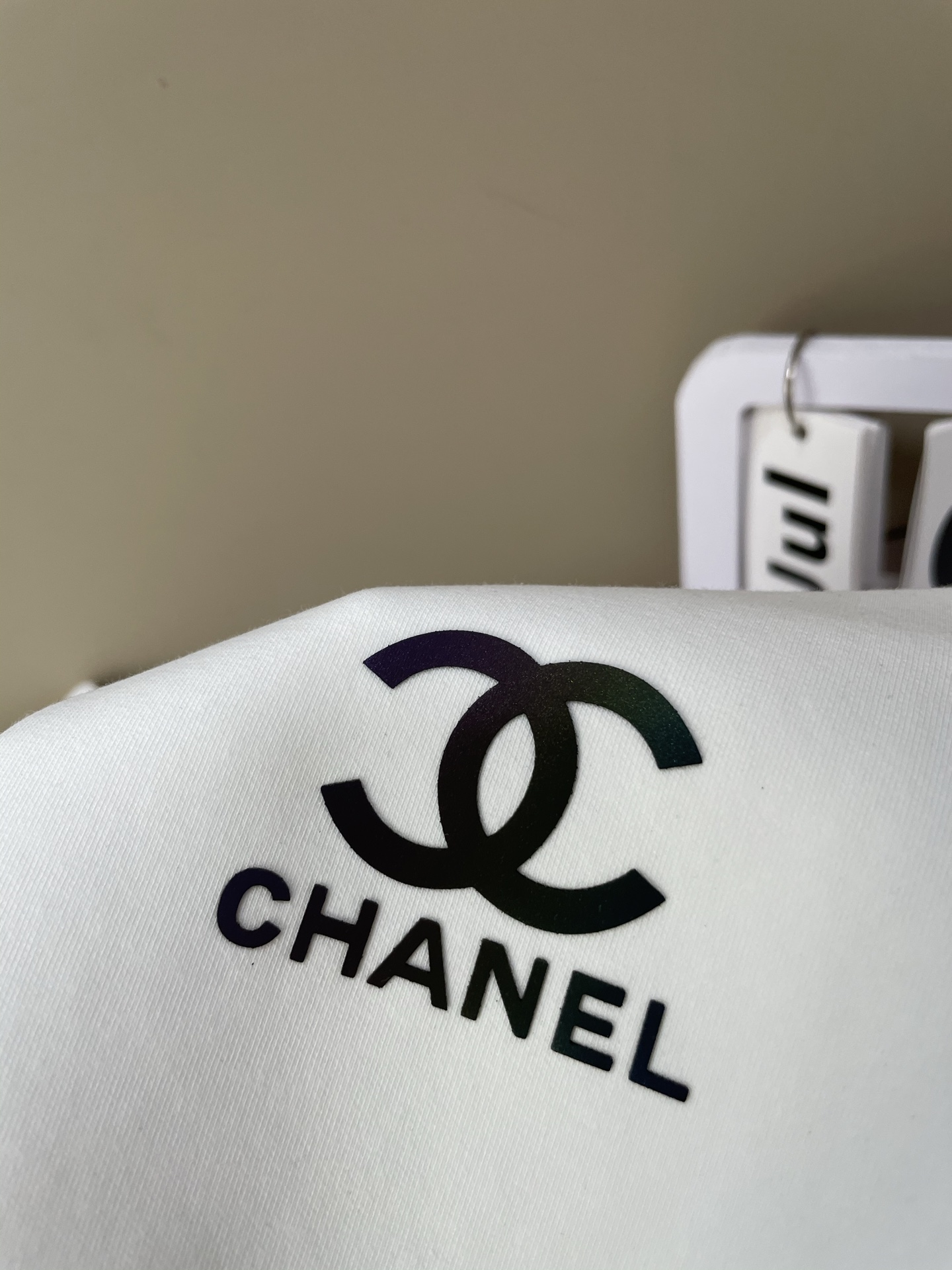 High-End Chanel 2025s Men’s Summer Shorts: Customized Fabrics, Impeccable Design, High Quality - 图片 2