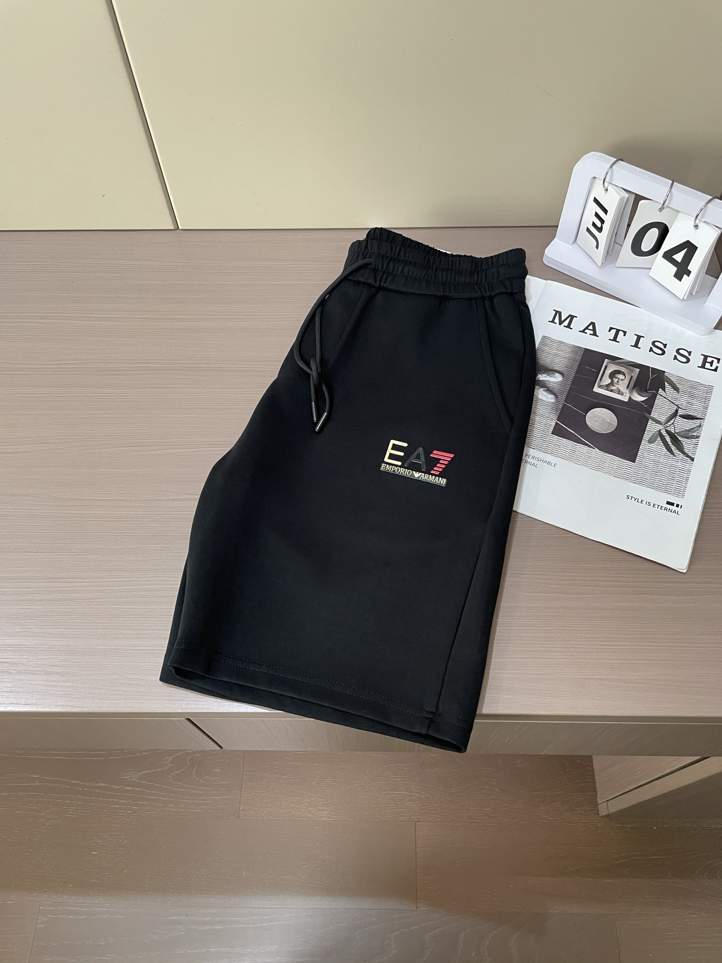 High-End Men’s Summer Shorts 2025: Custom Fabrics, Comfort, Quality, Impeccable Details - 图片 3