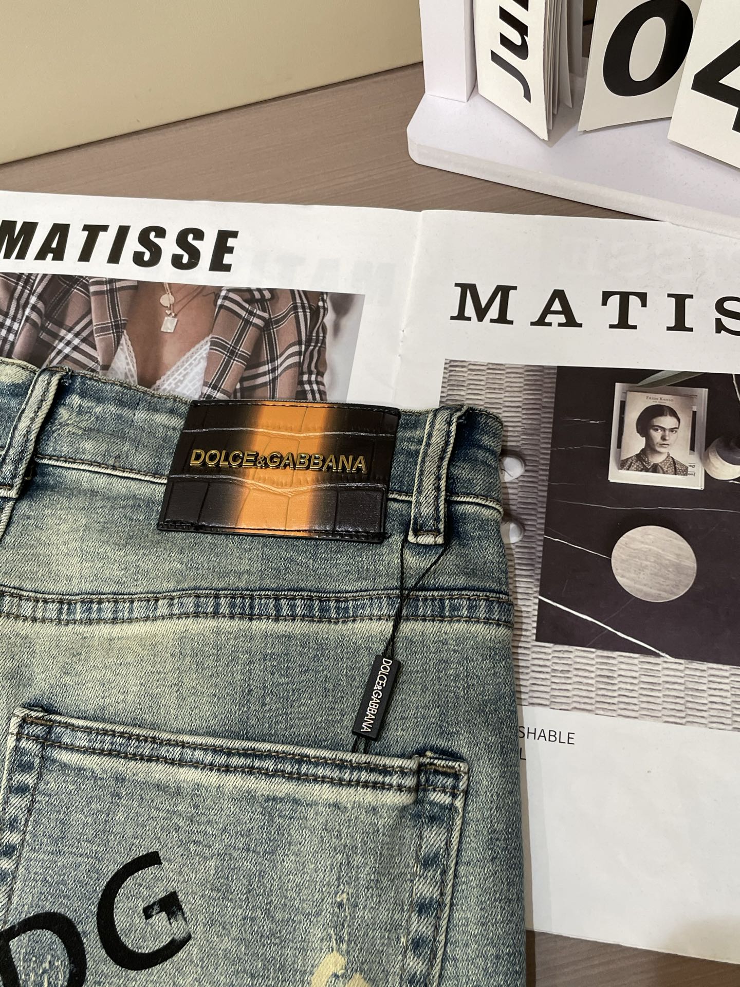 “Latest Jeans: Versatile Styles for Perfect Outfit Combinations in Sizes 29-40” - 图片 7